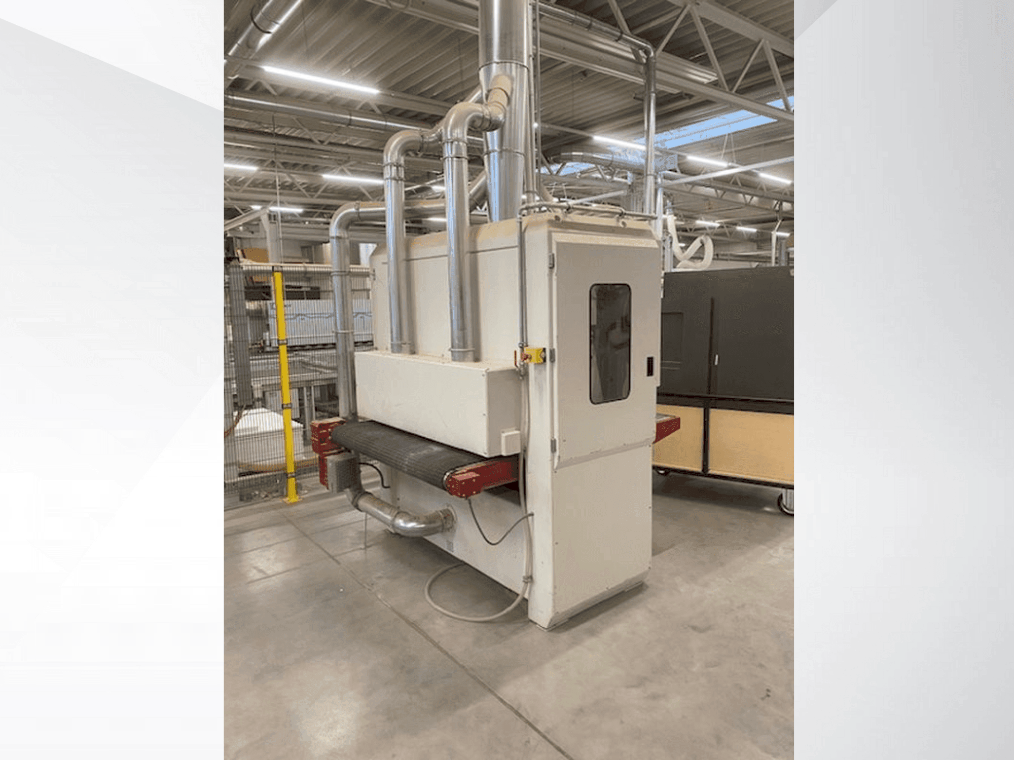 Vue de face de la machine WEBER LCE-2000-S-S1350