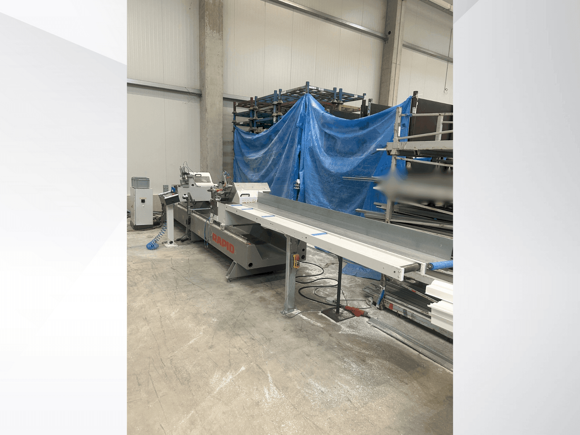 Vue de face de la machine RAPID DGL 200-E