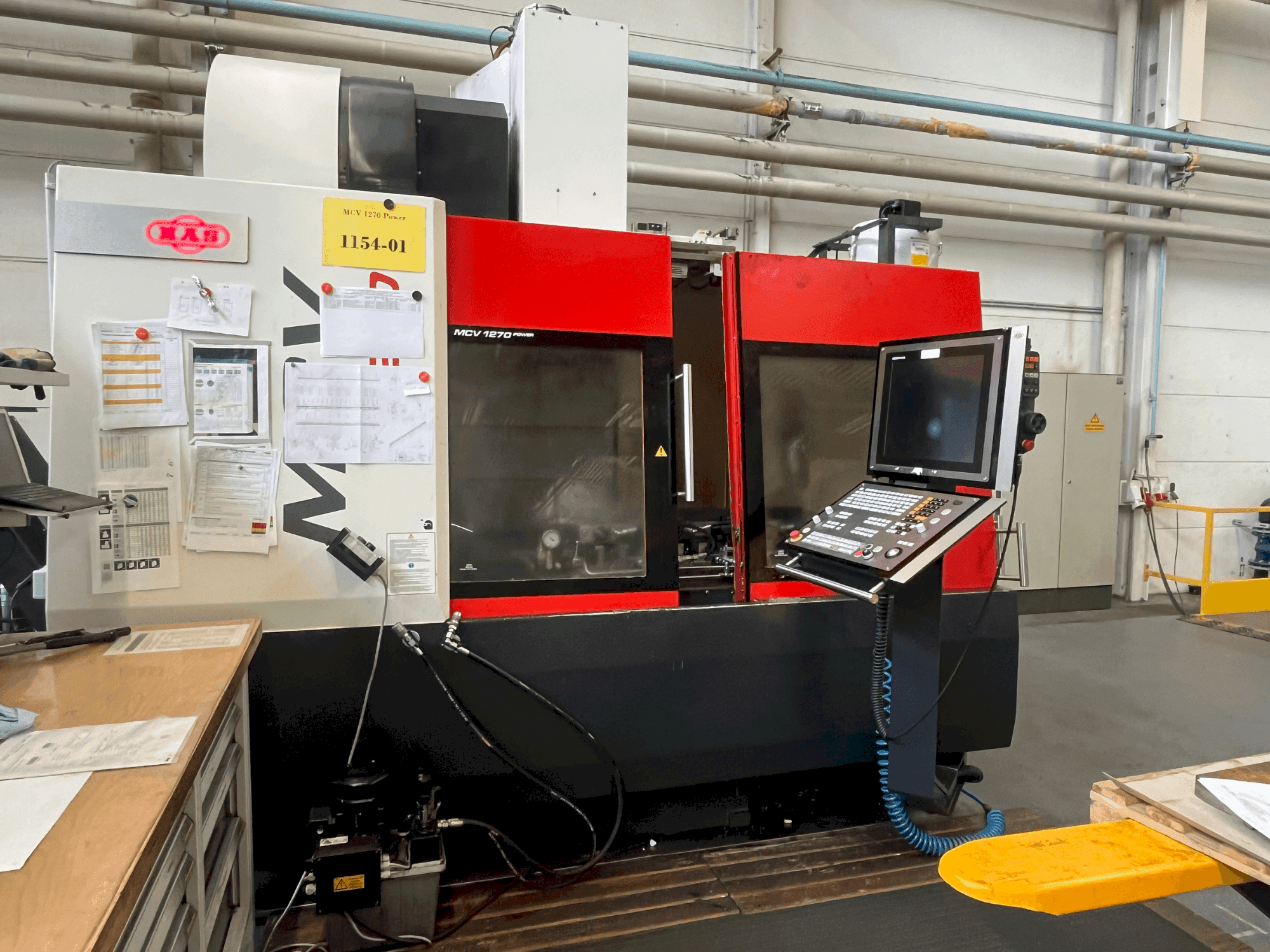 Vue de face de la machine MAS MCV 1270 Power