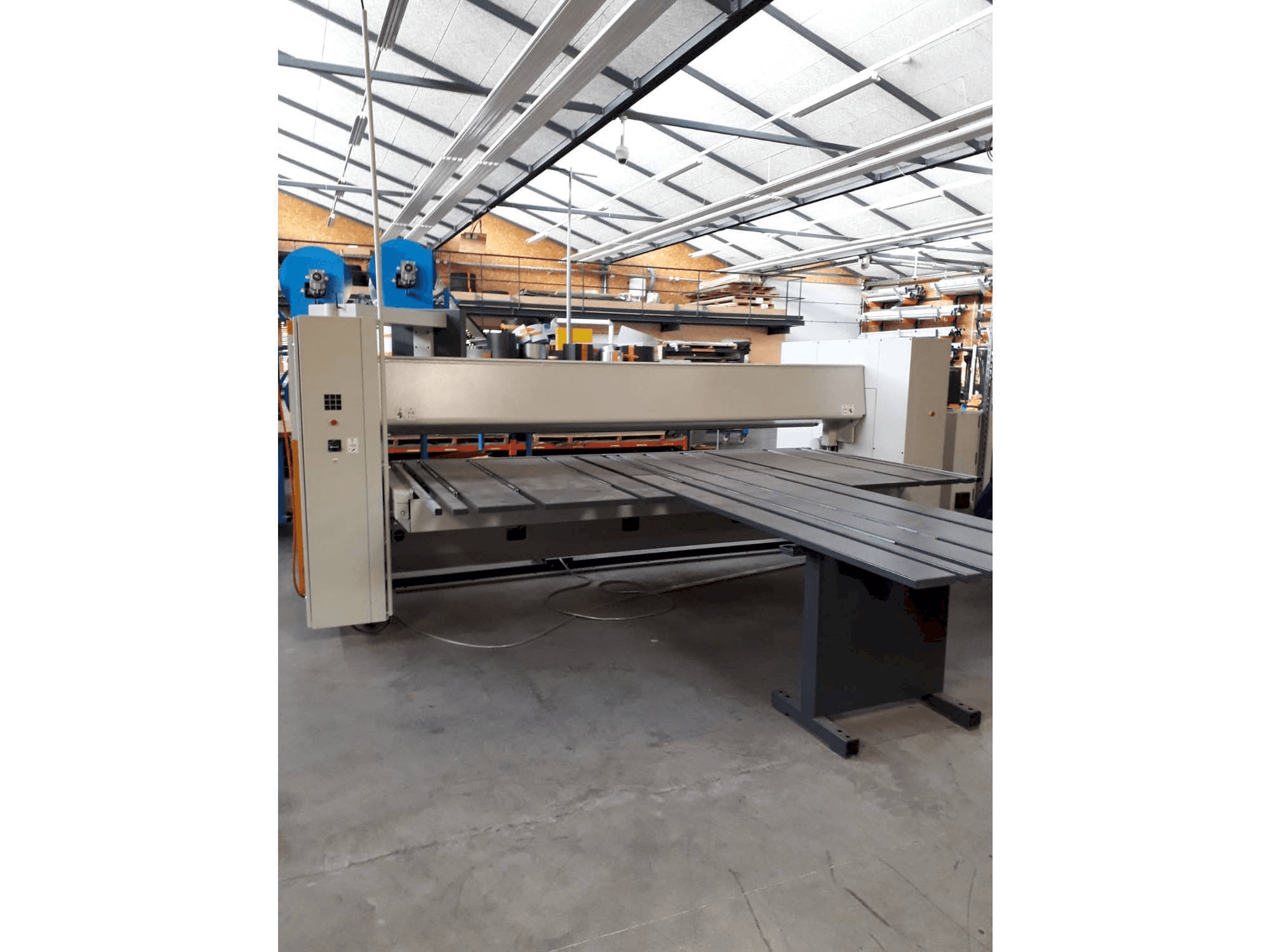 Vue de face de la machine RAS 62.30-2 TURBO 2