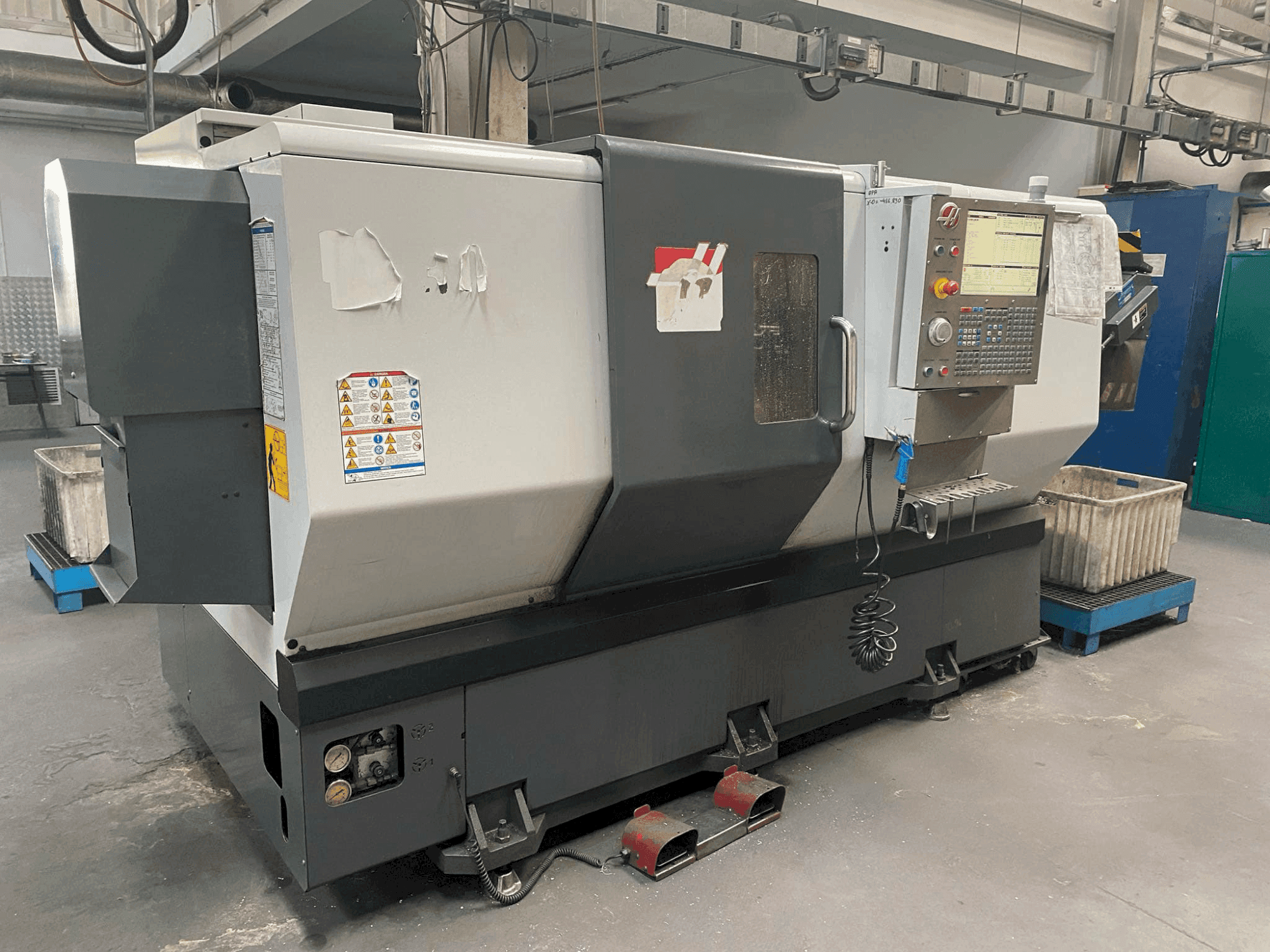 Vue de face de la machine HAAS DS-30