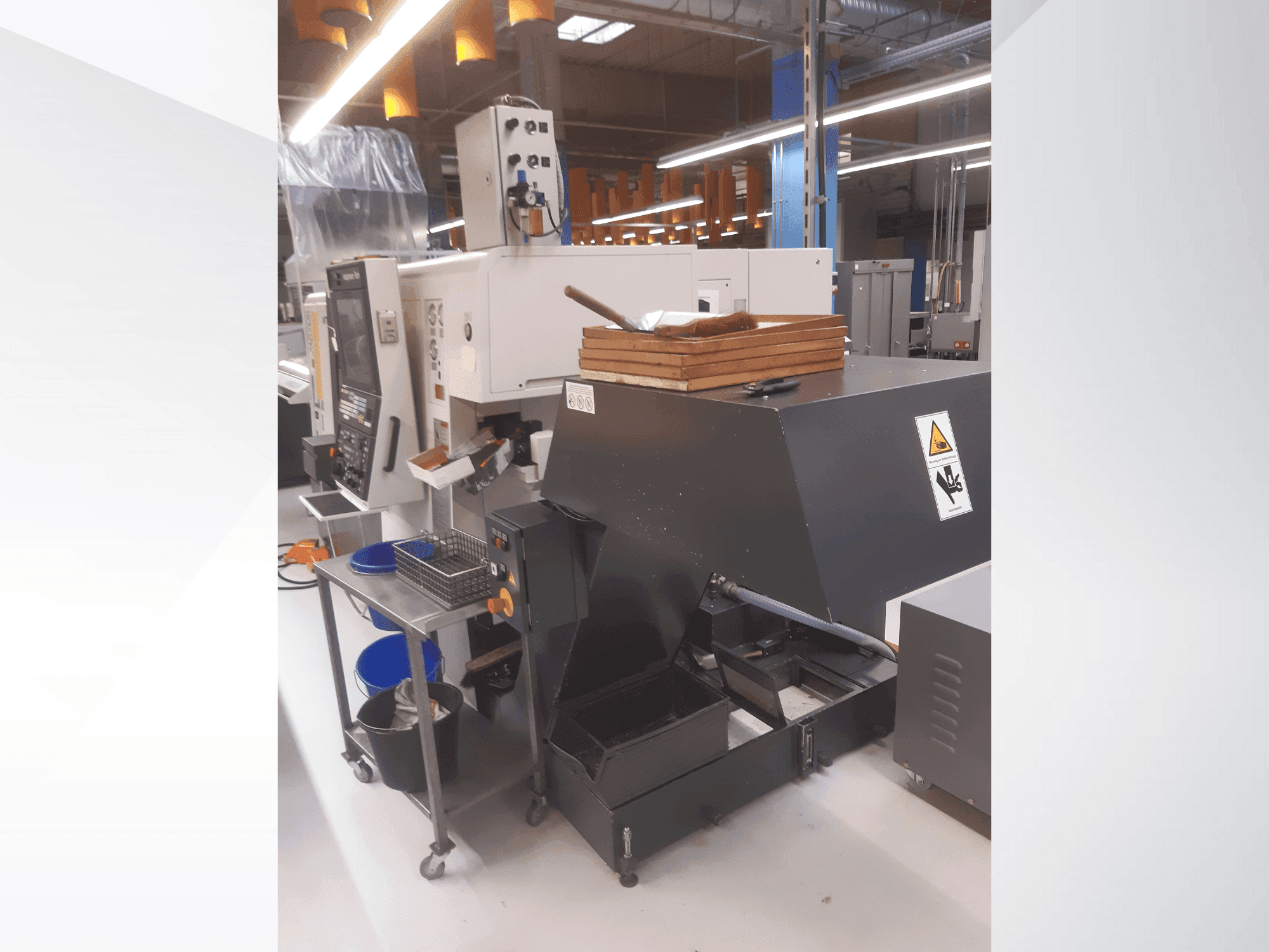 Vue de face de la machine NAKAMURA WT 150 II