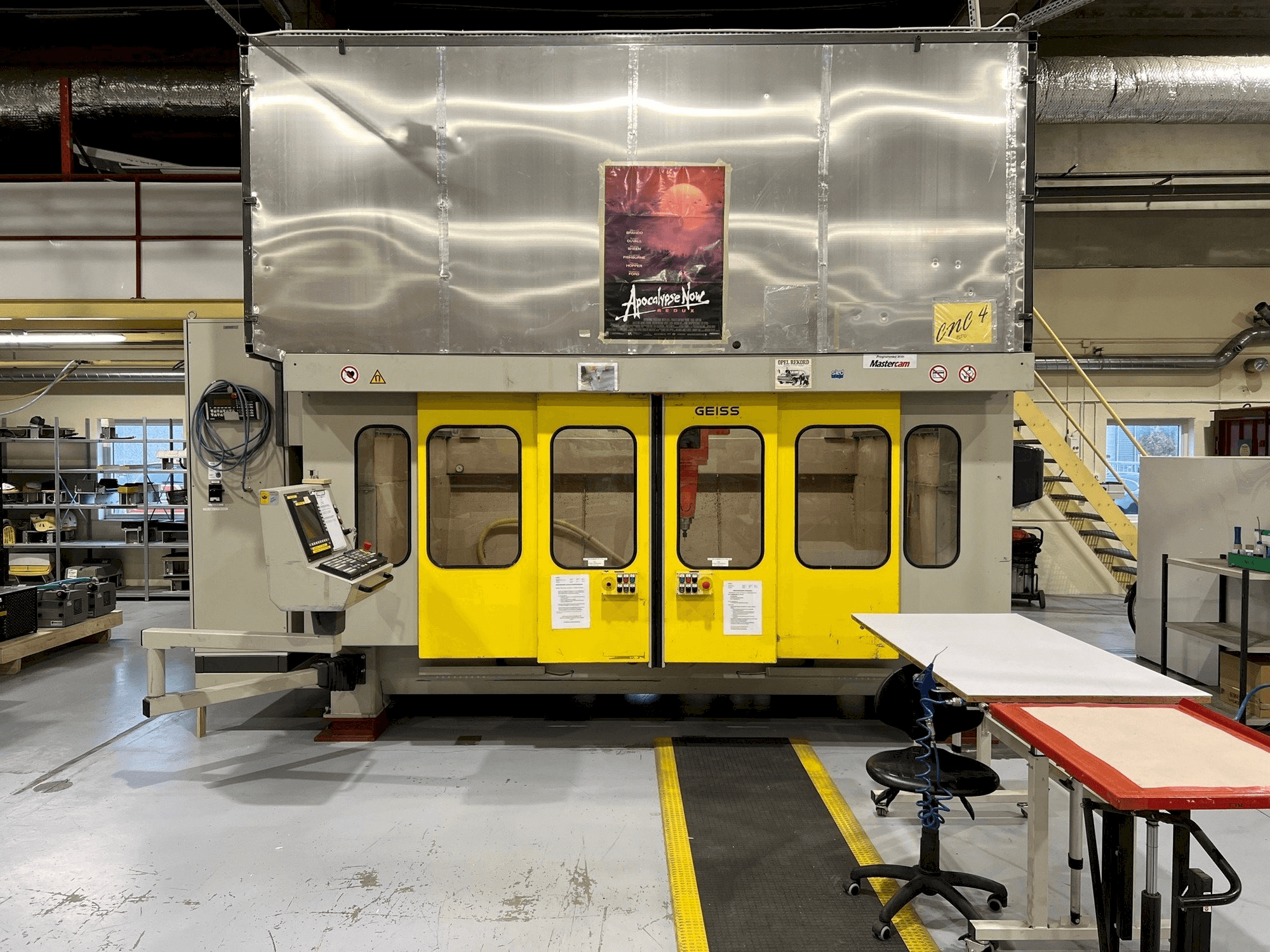 Vue de face de la machine GEISS FZ 2000x1000