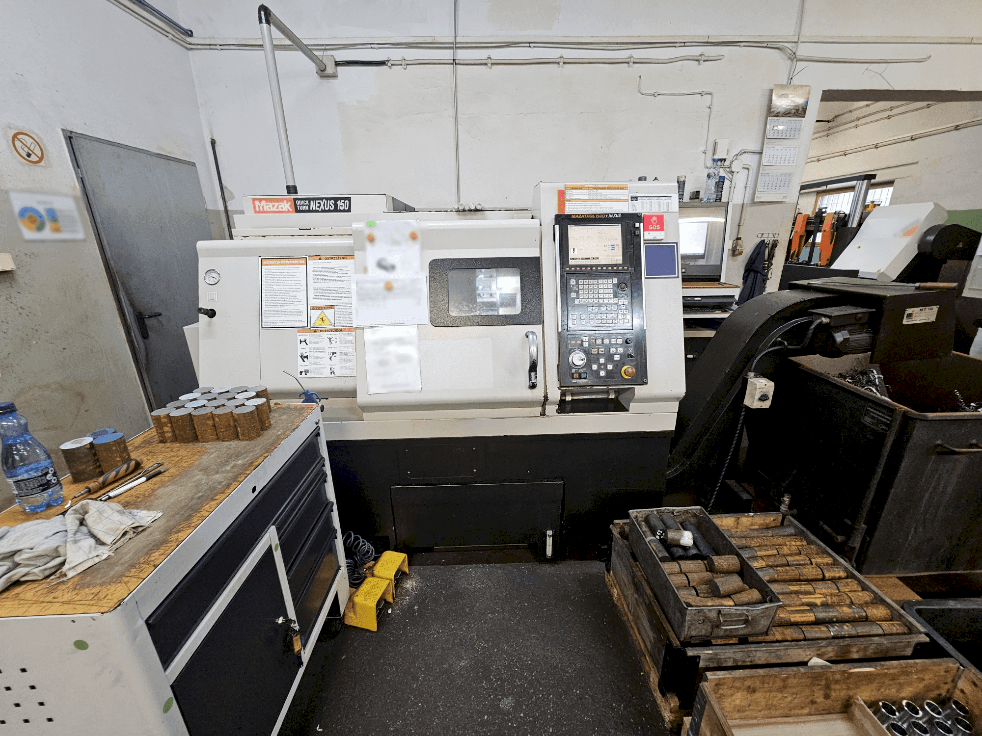Vue de face de la machine Mazak QTN-150/500