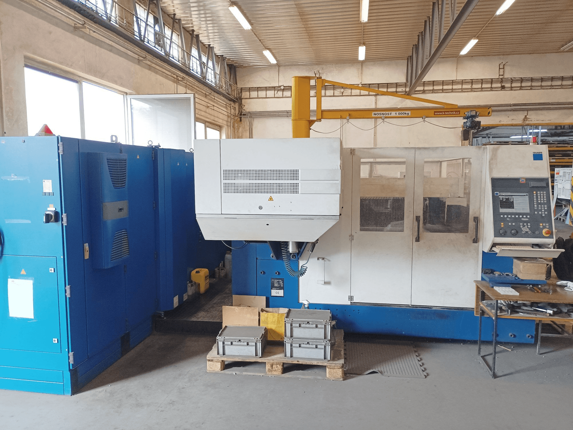 Vue de face de la machine TRUMPF Trulaser 3030
