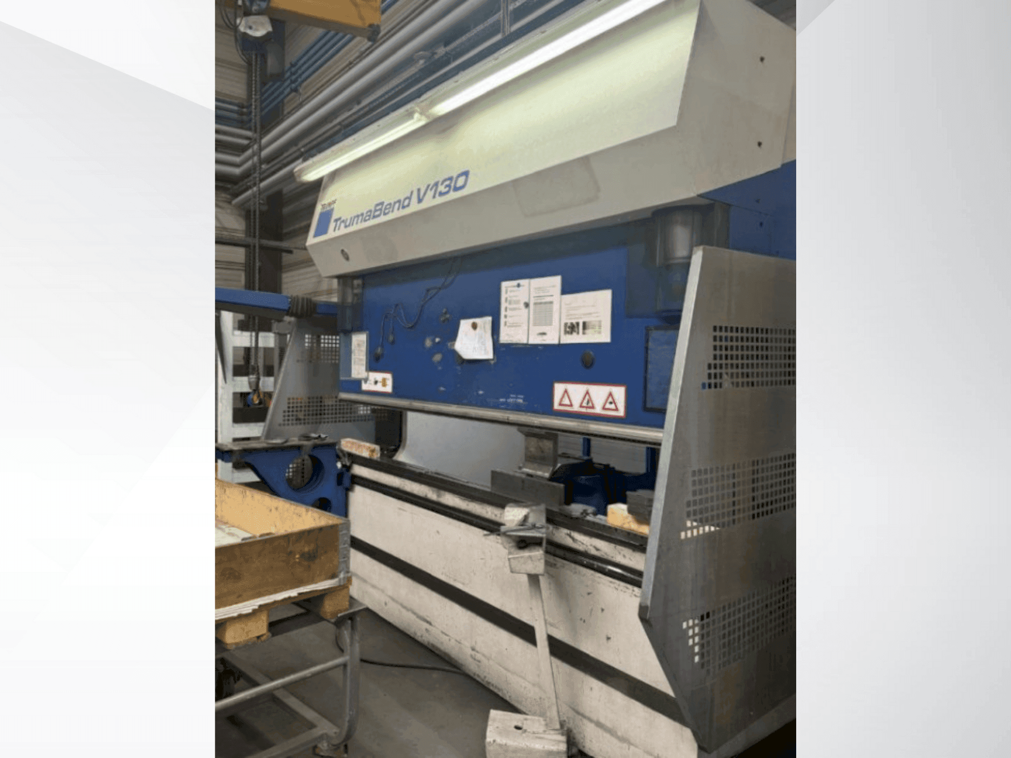 Vue de face de la machine TRUMPF Trumabend V130