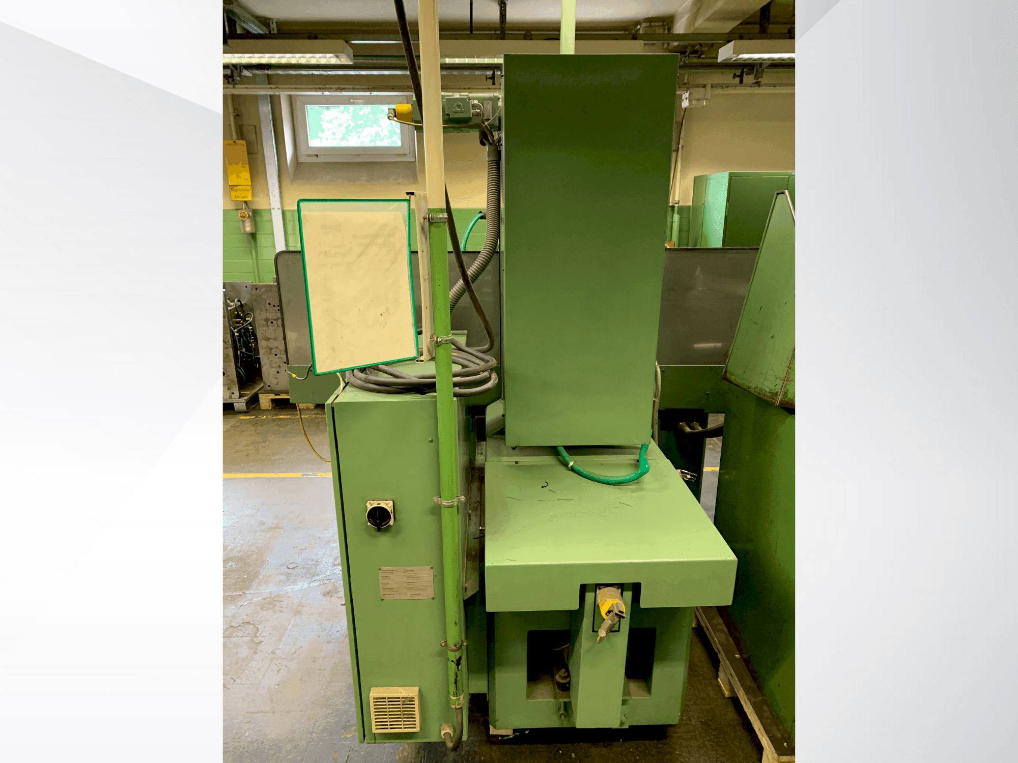 Vue de face de la machine ELB Optimat