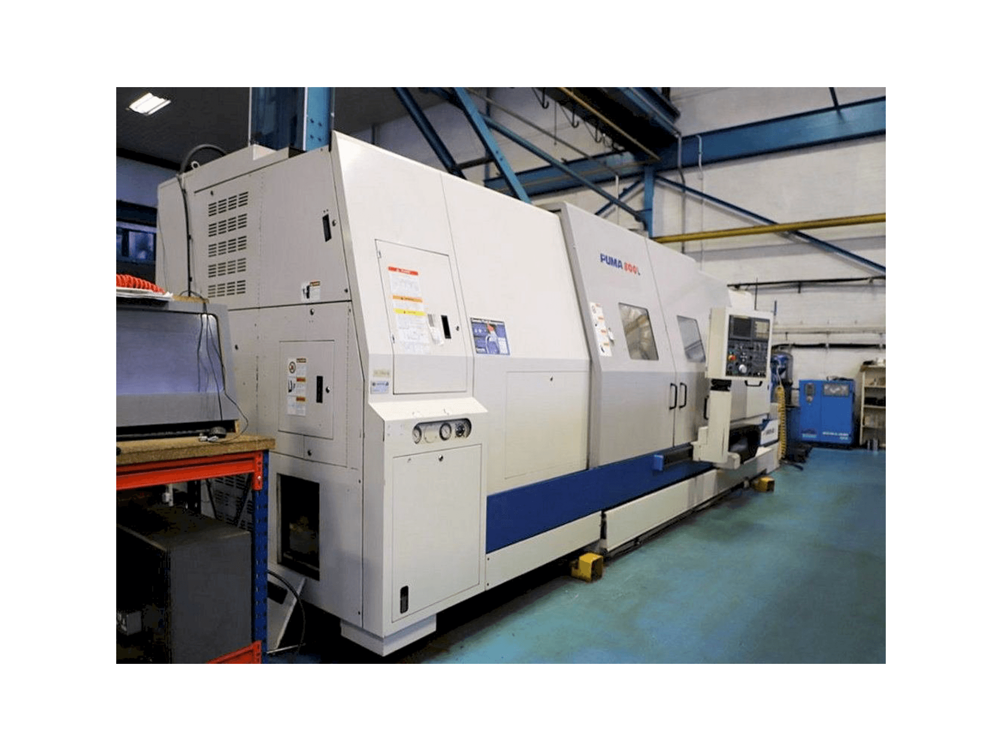 Front view of Doosan Puma 800L machine