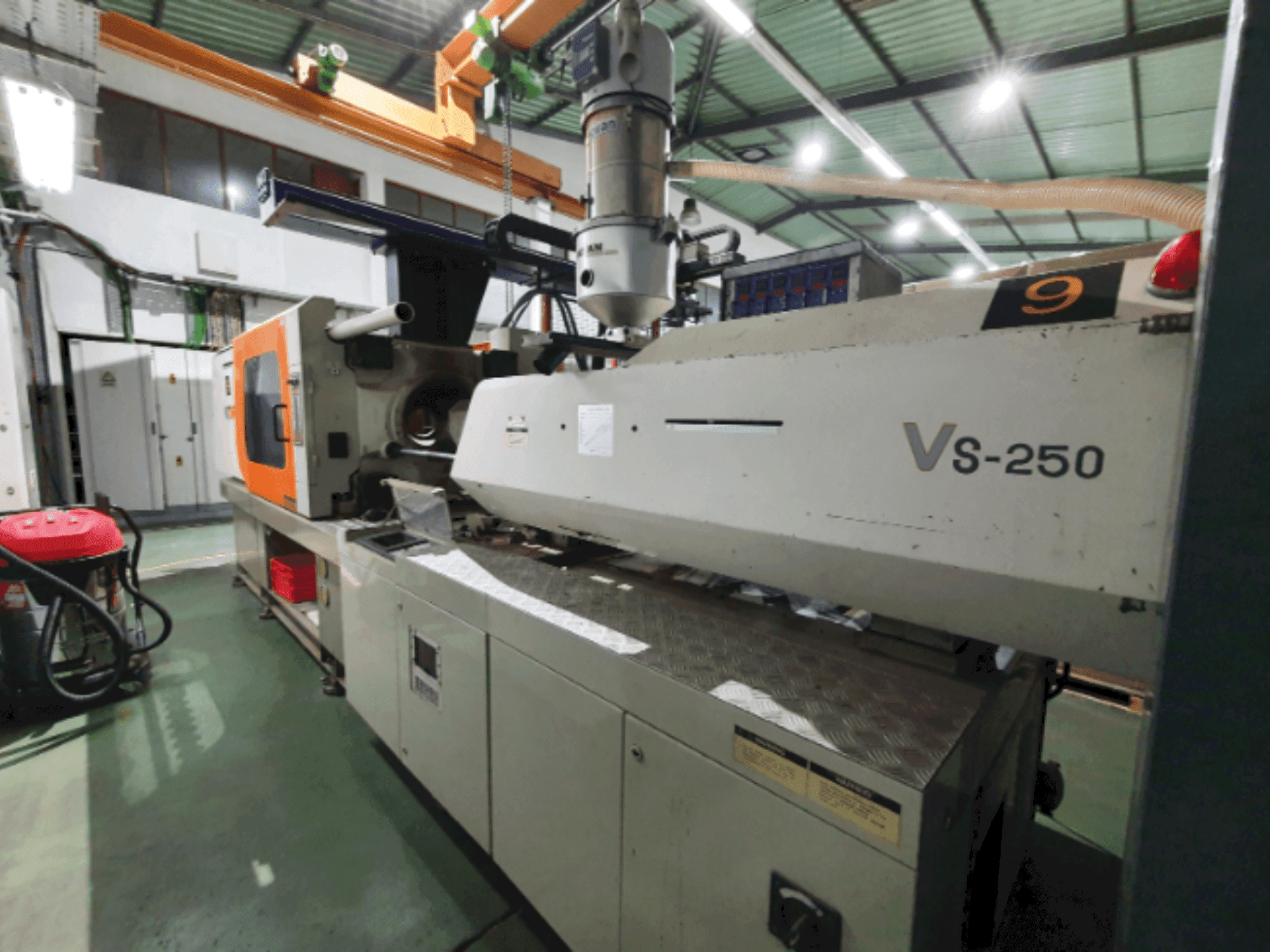 Vue de face de la machine Victor VS-250