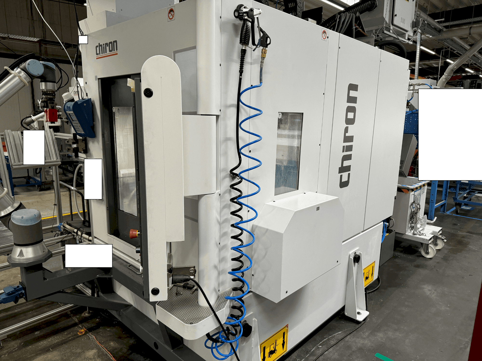 Vue de face de la machine CHIRON FZ12 FX