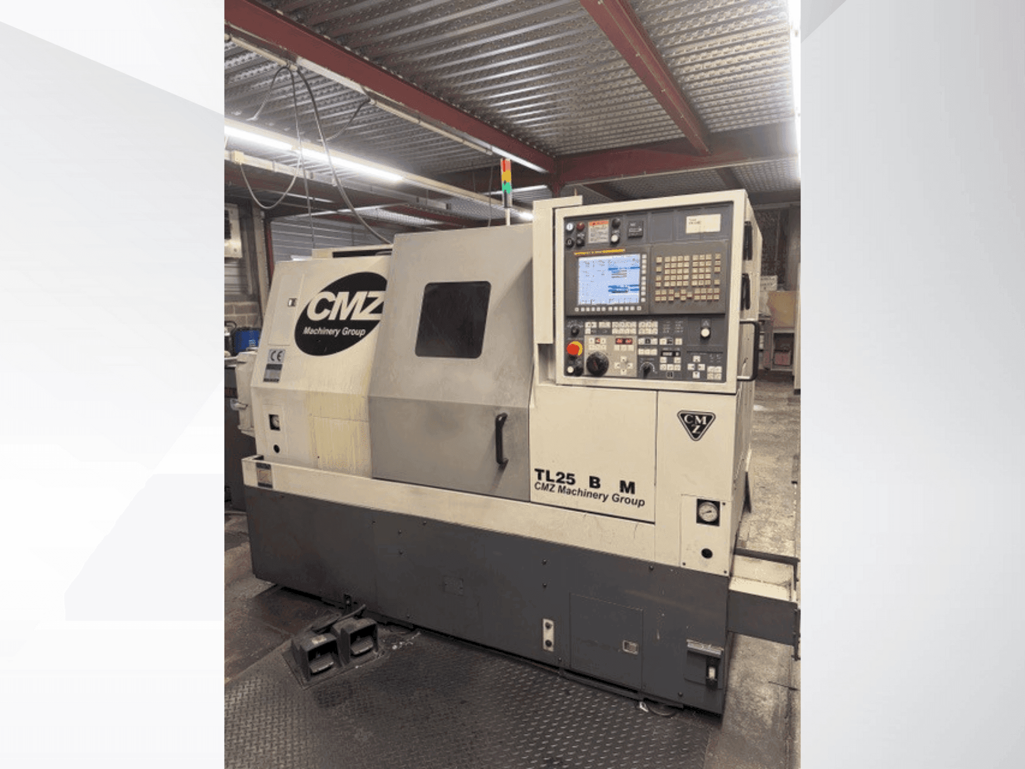 Vue de face de la machine CMZ TL25 BM