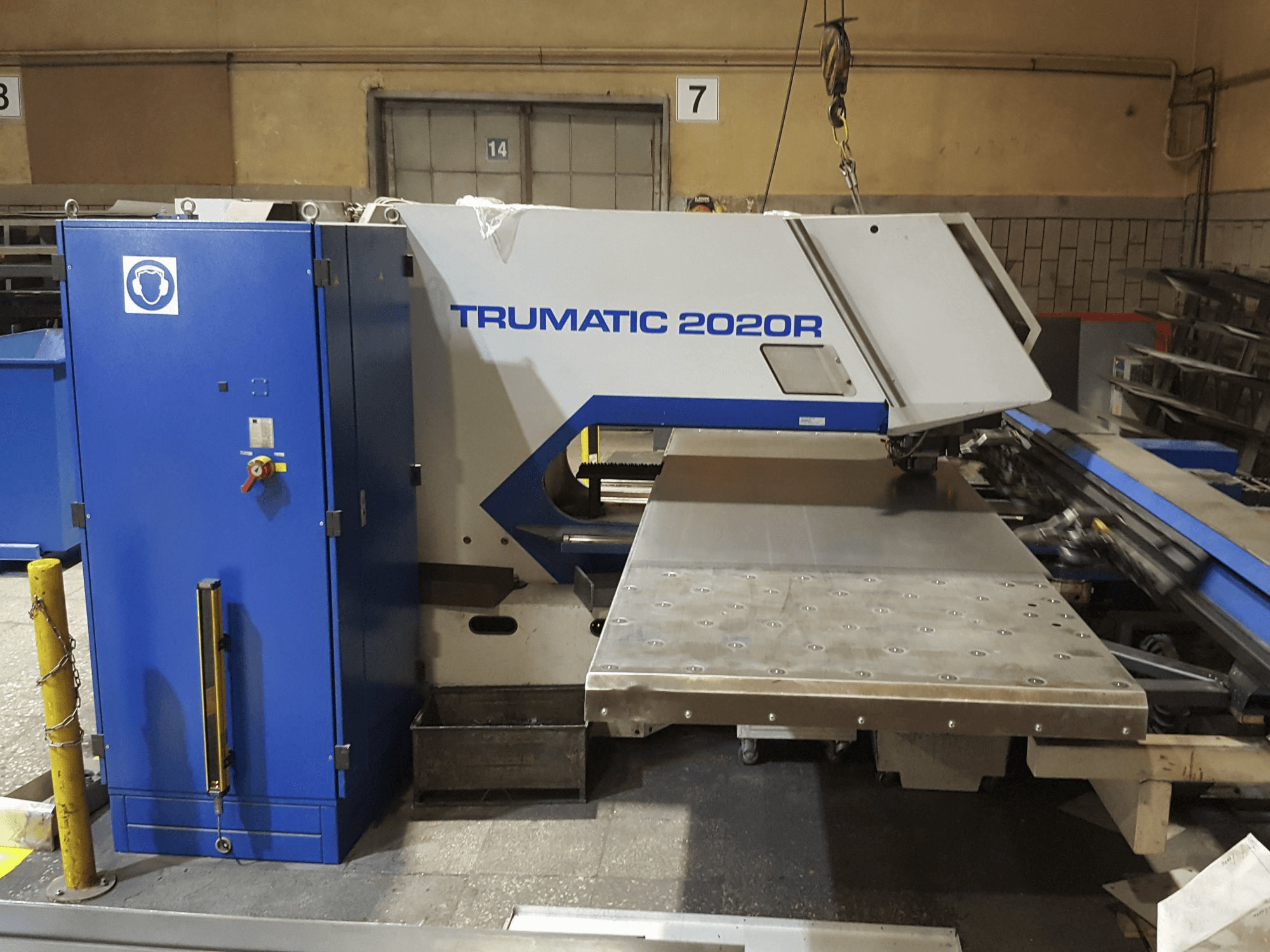 Front view of Trumpf Trumatic 2020R Machine