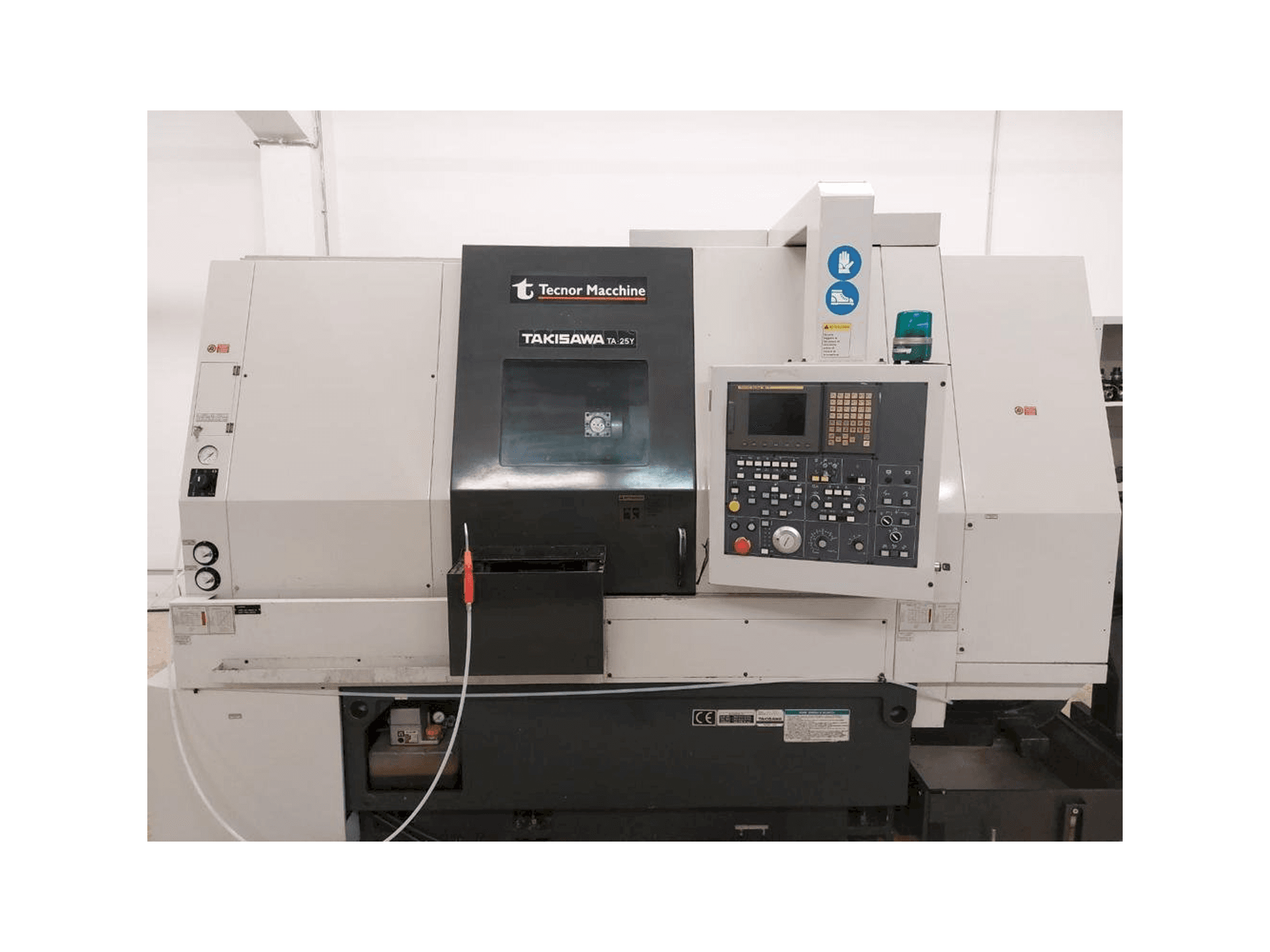 Vue de face de la machine Takisawa TA 25Y