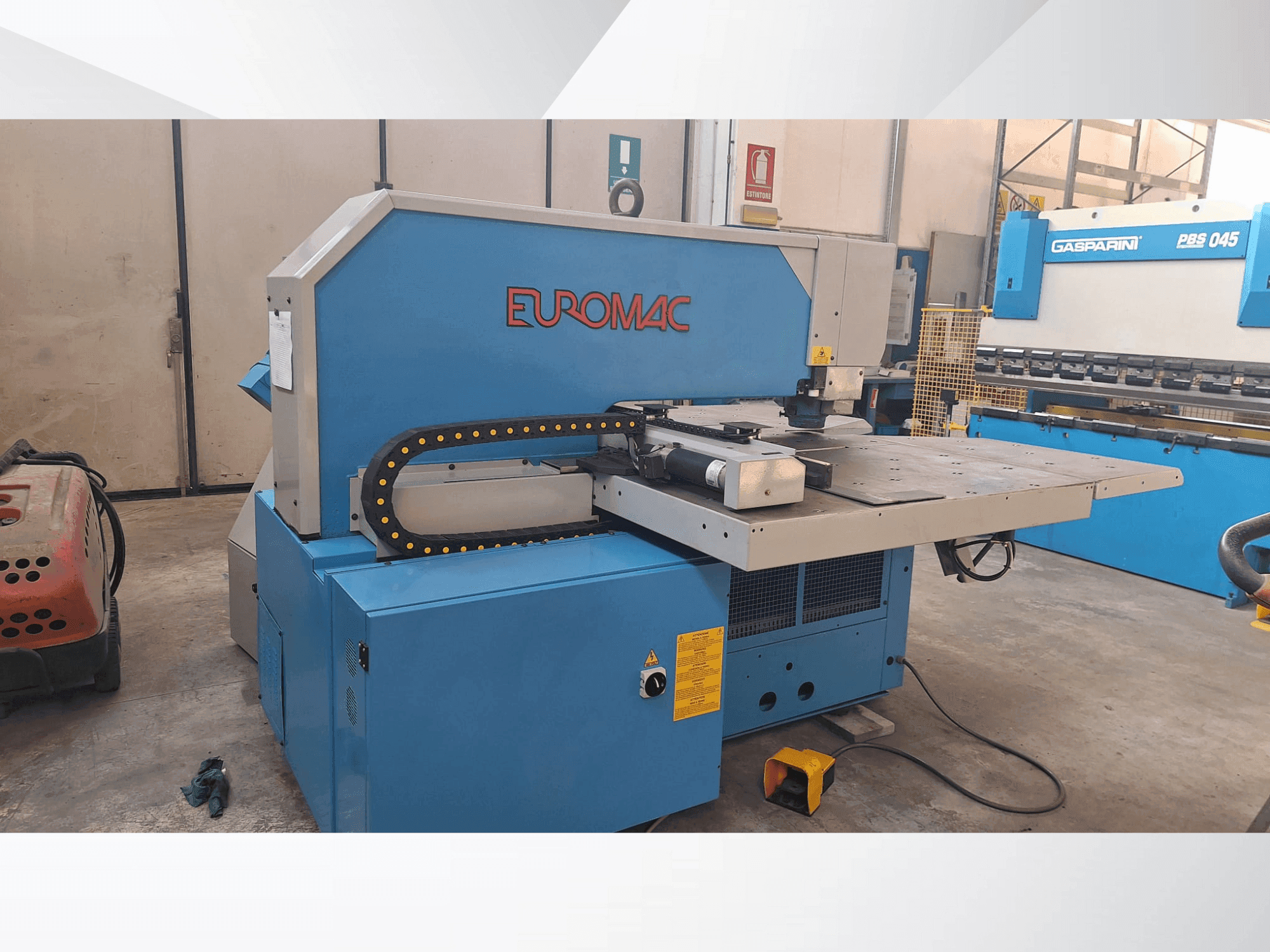 Vue de face de la machine Euromac BX 1000/50