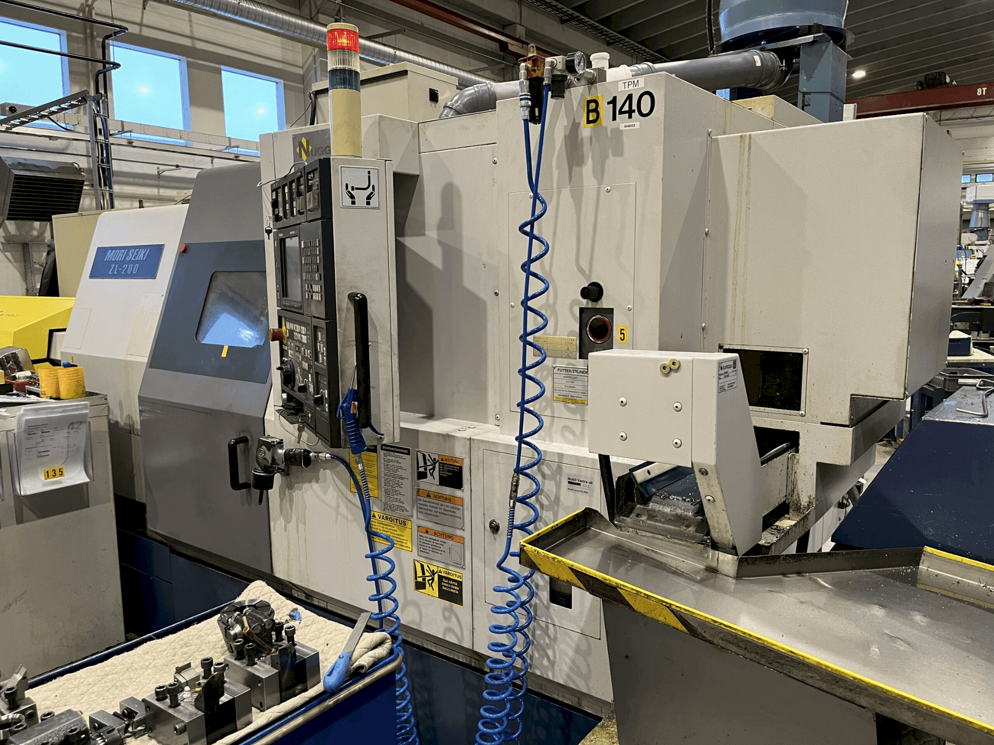 Vue de face de la machine MORI SEIKI ZL-200 SMC