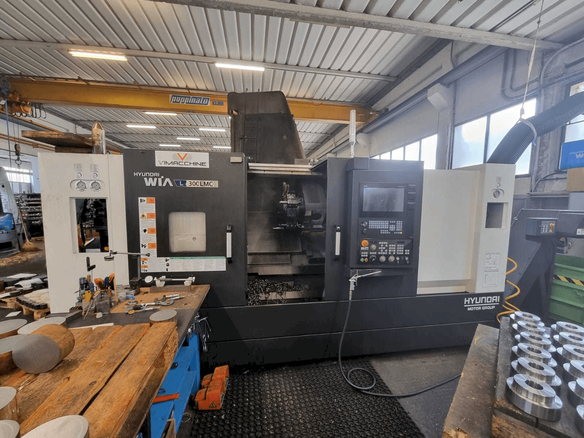 Vue de face de la machine Hyundai Wia L300 LMC