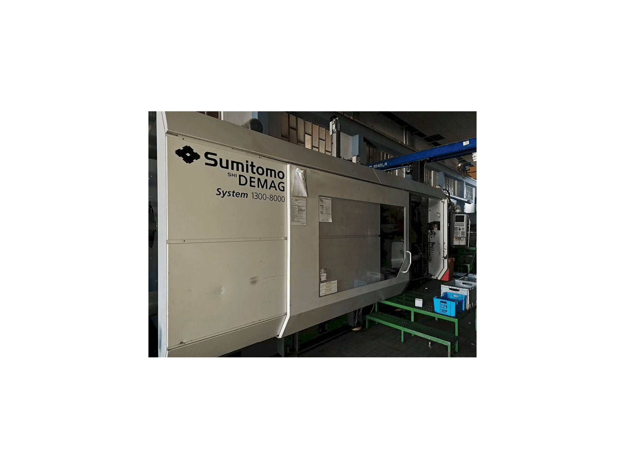 Vue de face de la machine Sumitomo Demag 1300-8000