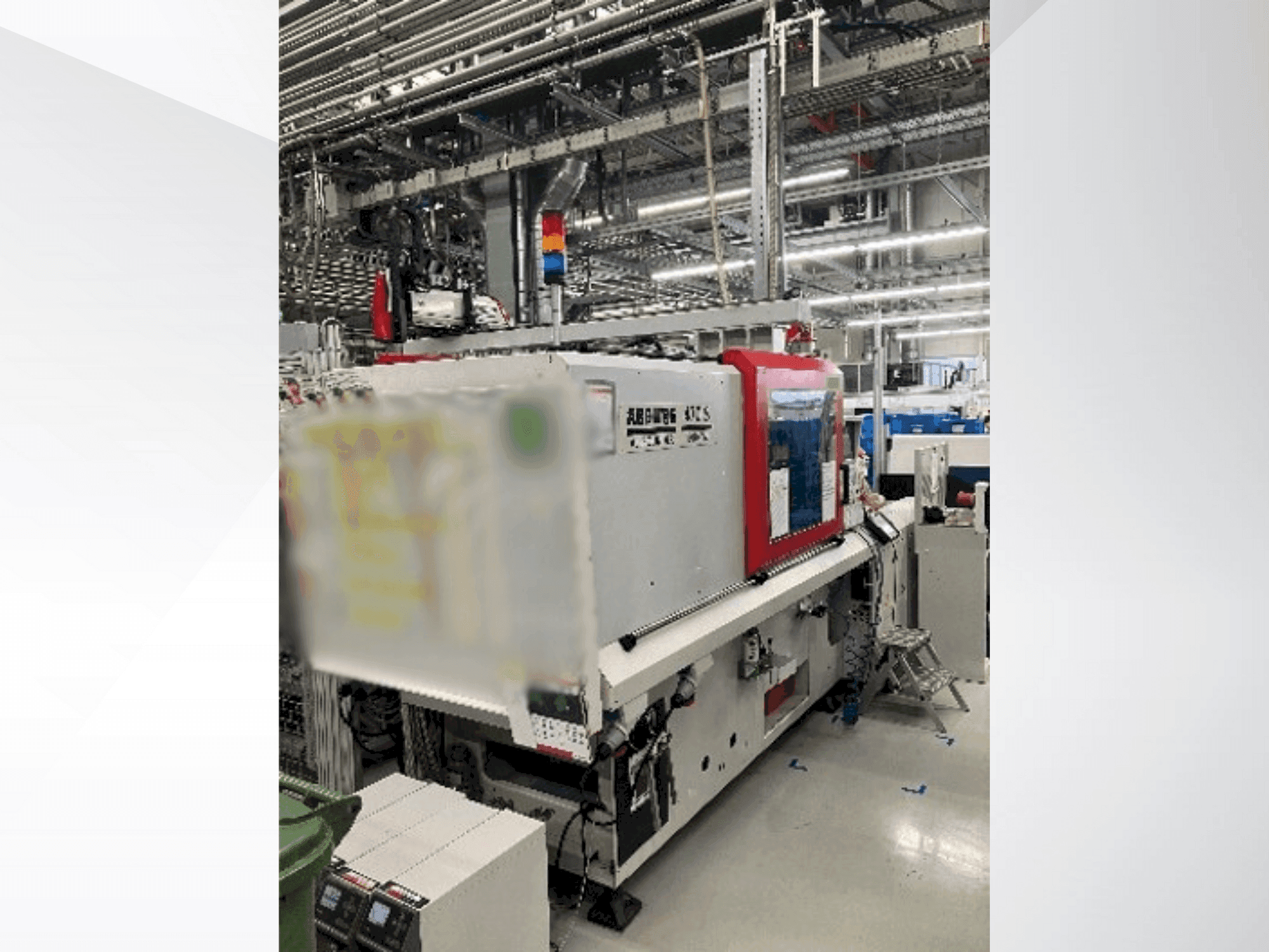 Vue de face de la machine Arburg Allrounder 470 S 1300-350