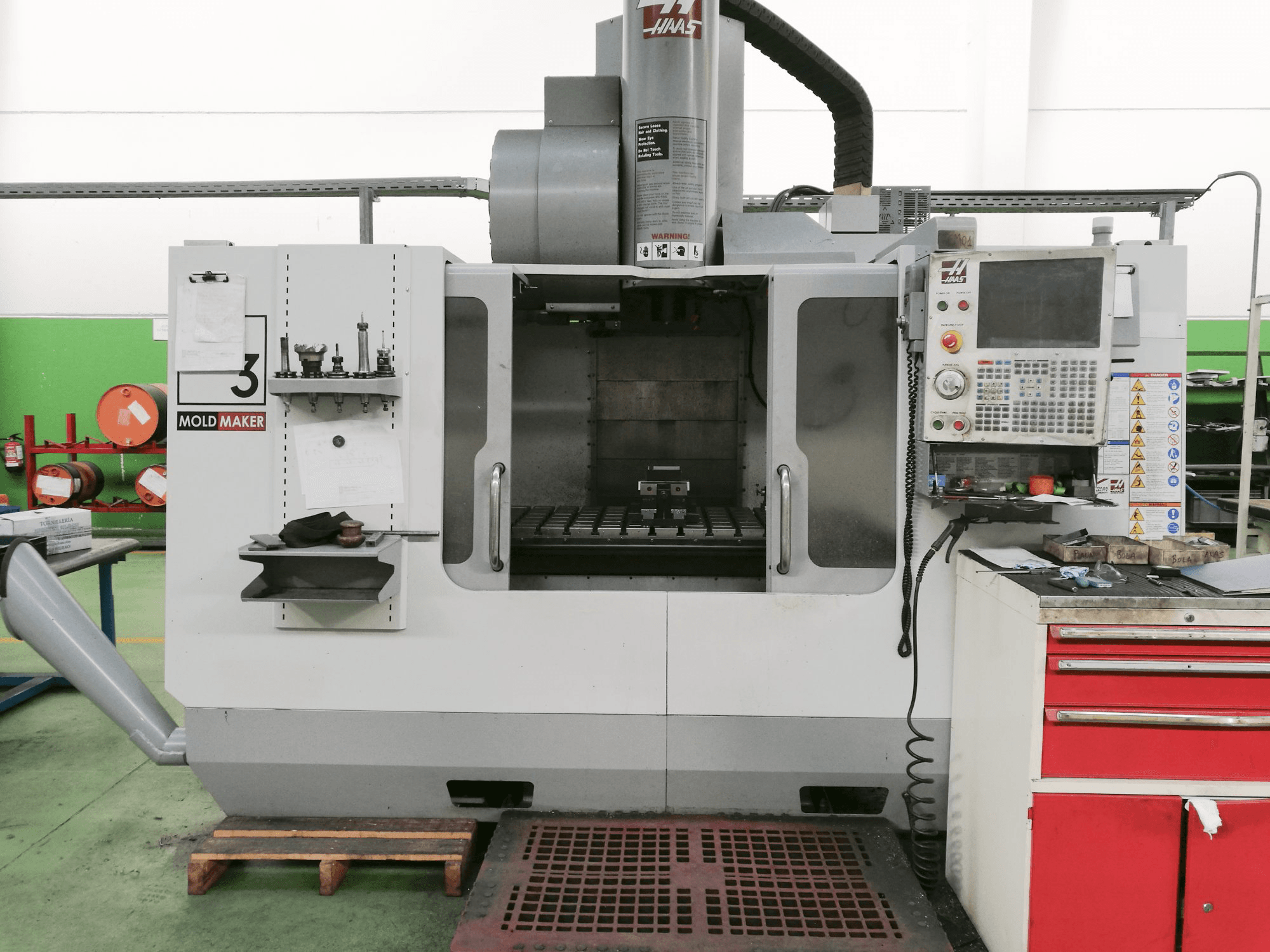 Front view of HAAS VM-3HE machine