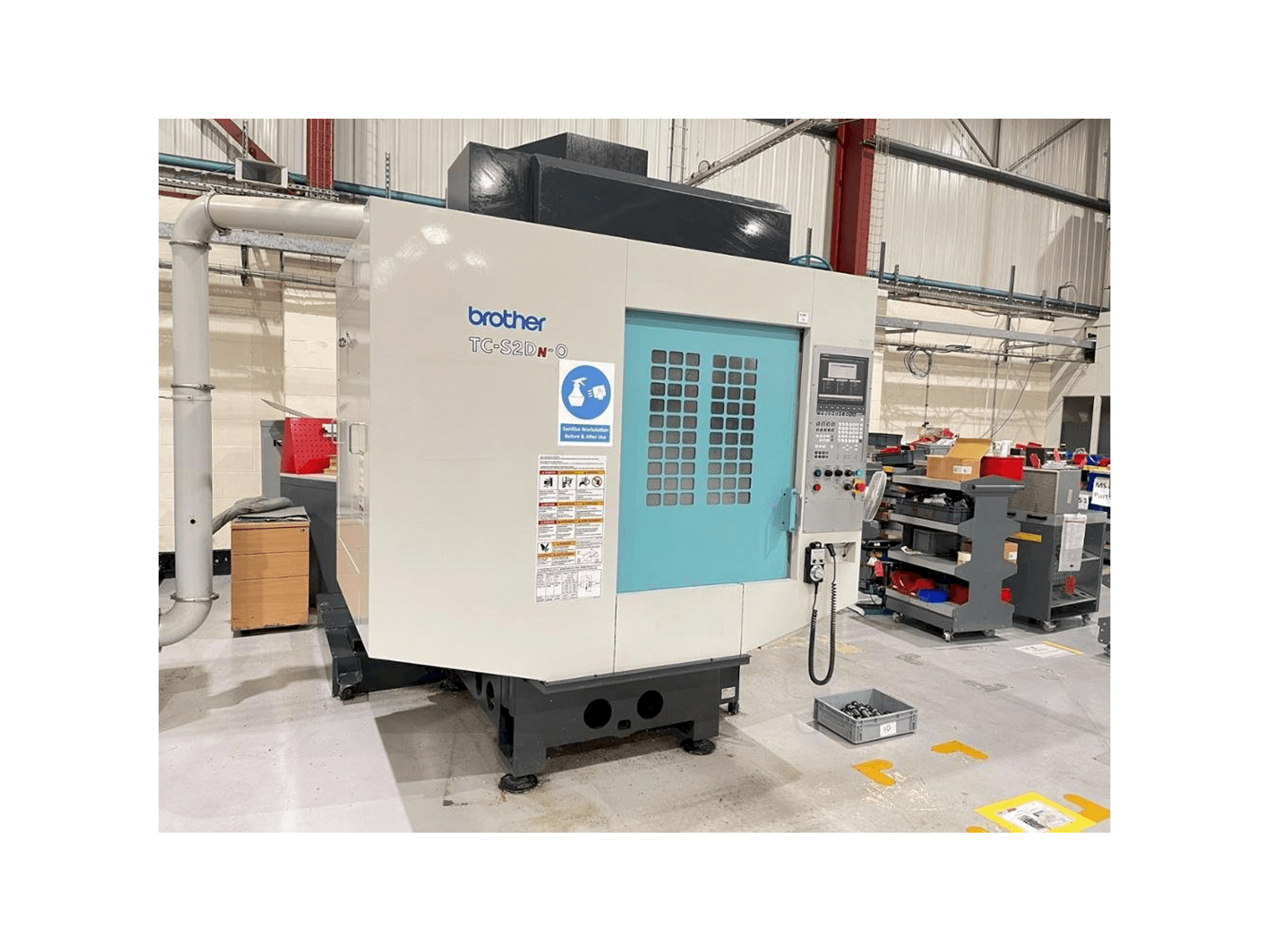 Vue de face de la machine Brother TC-S2DN-0