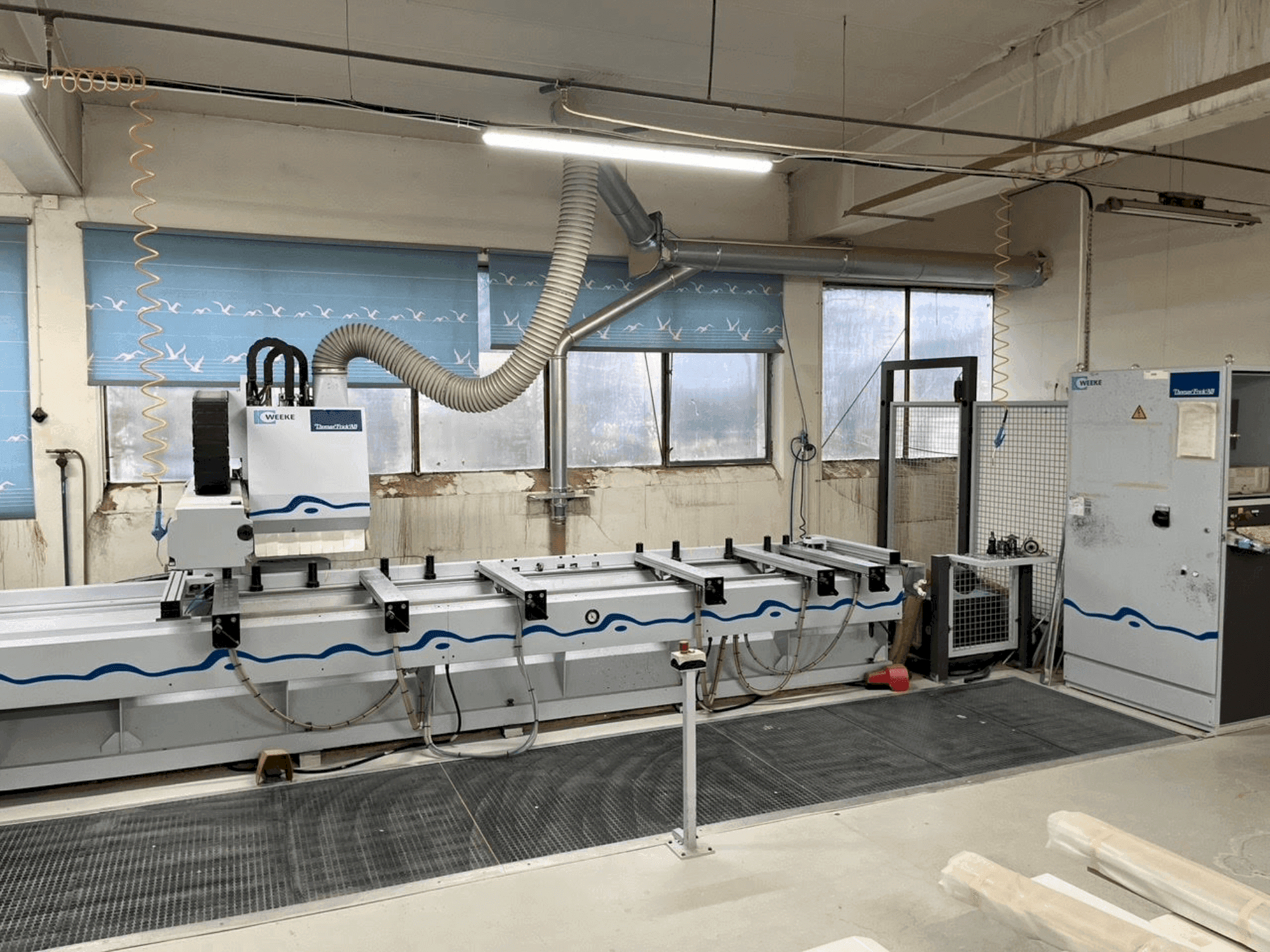 Vue de face de la machine Weeke BHC 280.3