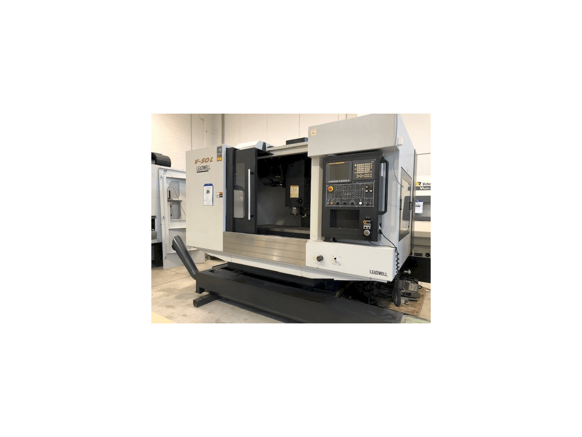 Front view of Leadwell V50L machine