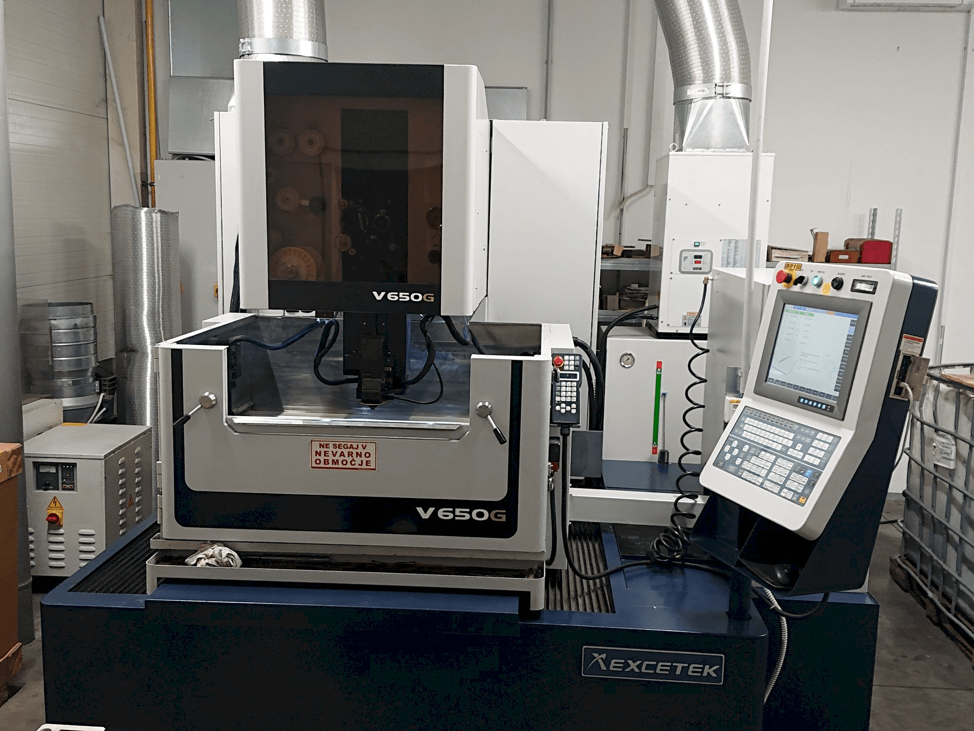 Vue de face de la machine EXCETEK V650G