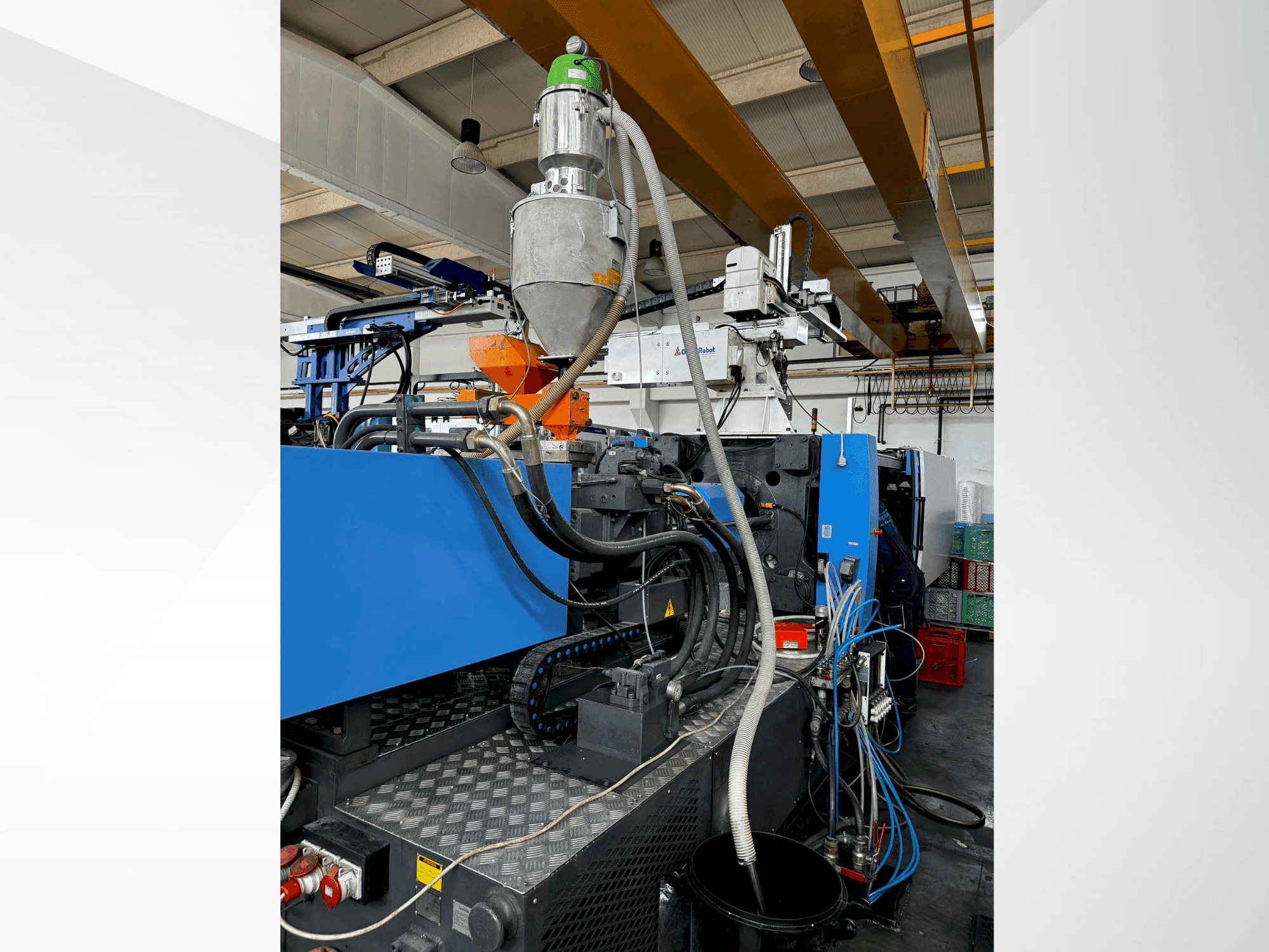 Vue de face de la machine HAITIAN MA-4700 (2011)