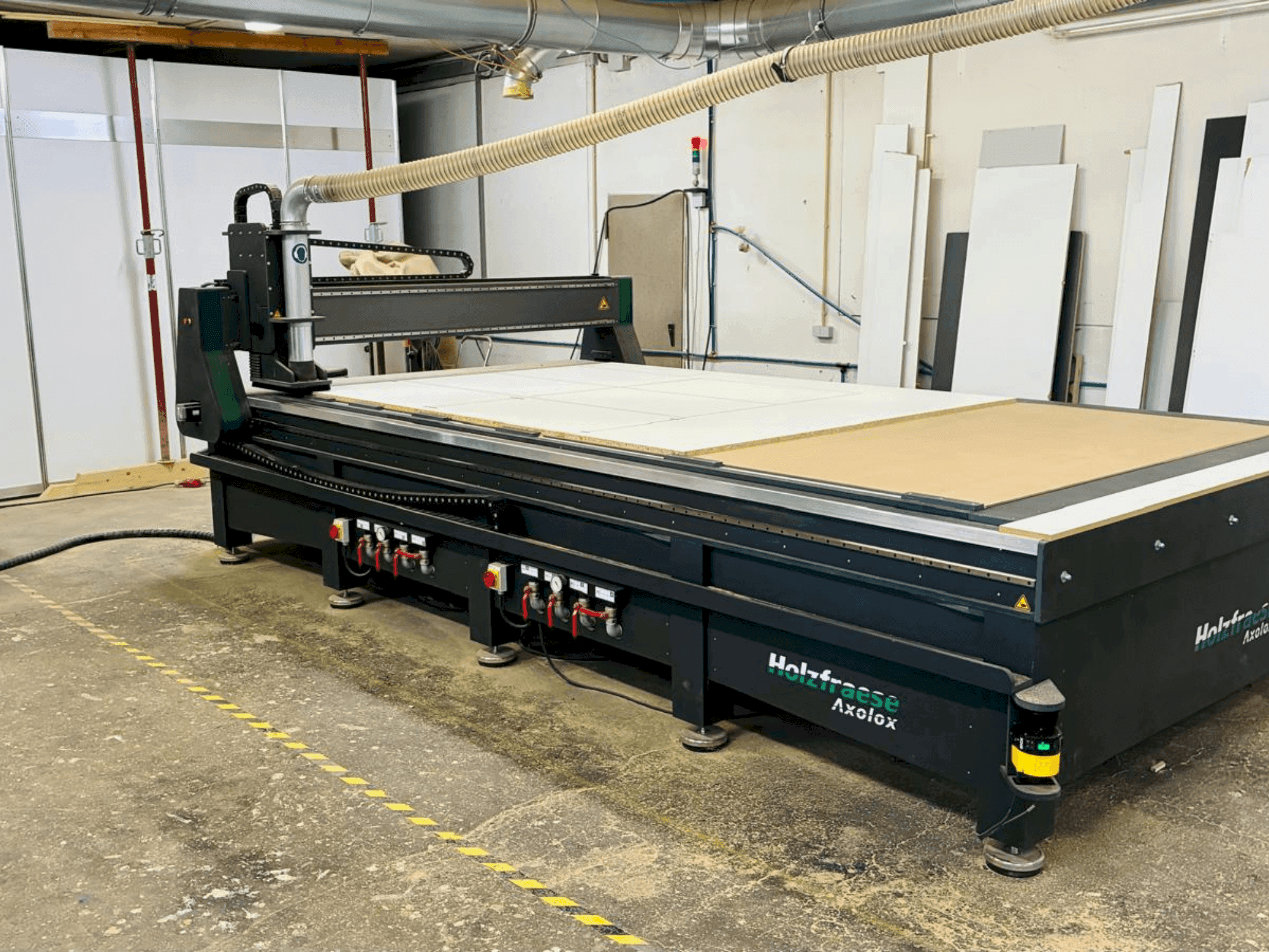 Vue de face de la machine GEWEMA AXOLOX 4021