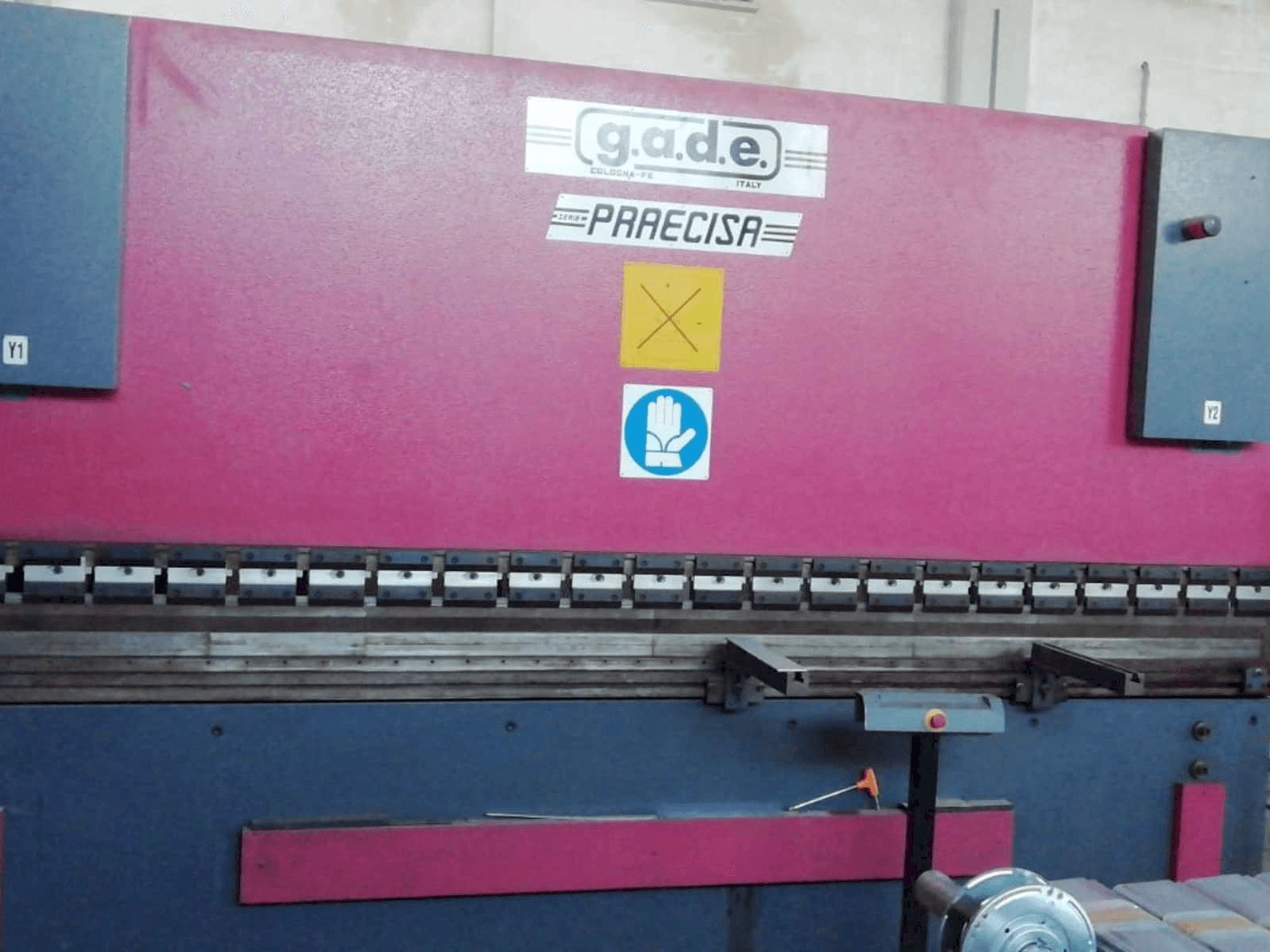 Front view of Gade PS-C 4120 machine