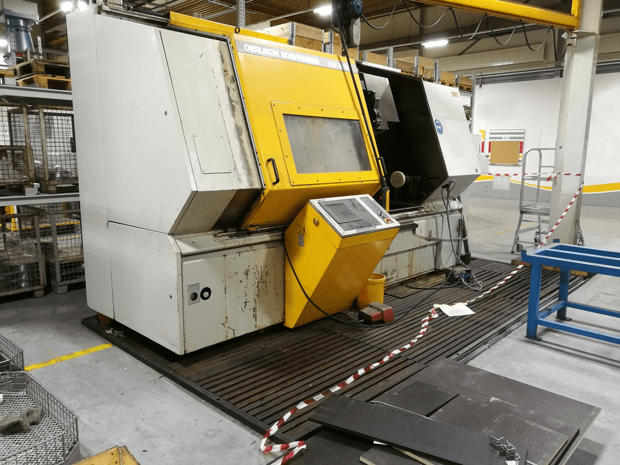 Left view of OERLIKON BOEHRINGER VDF400C-F machine