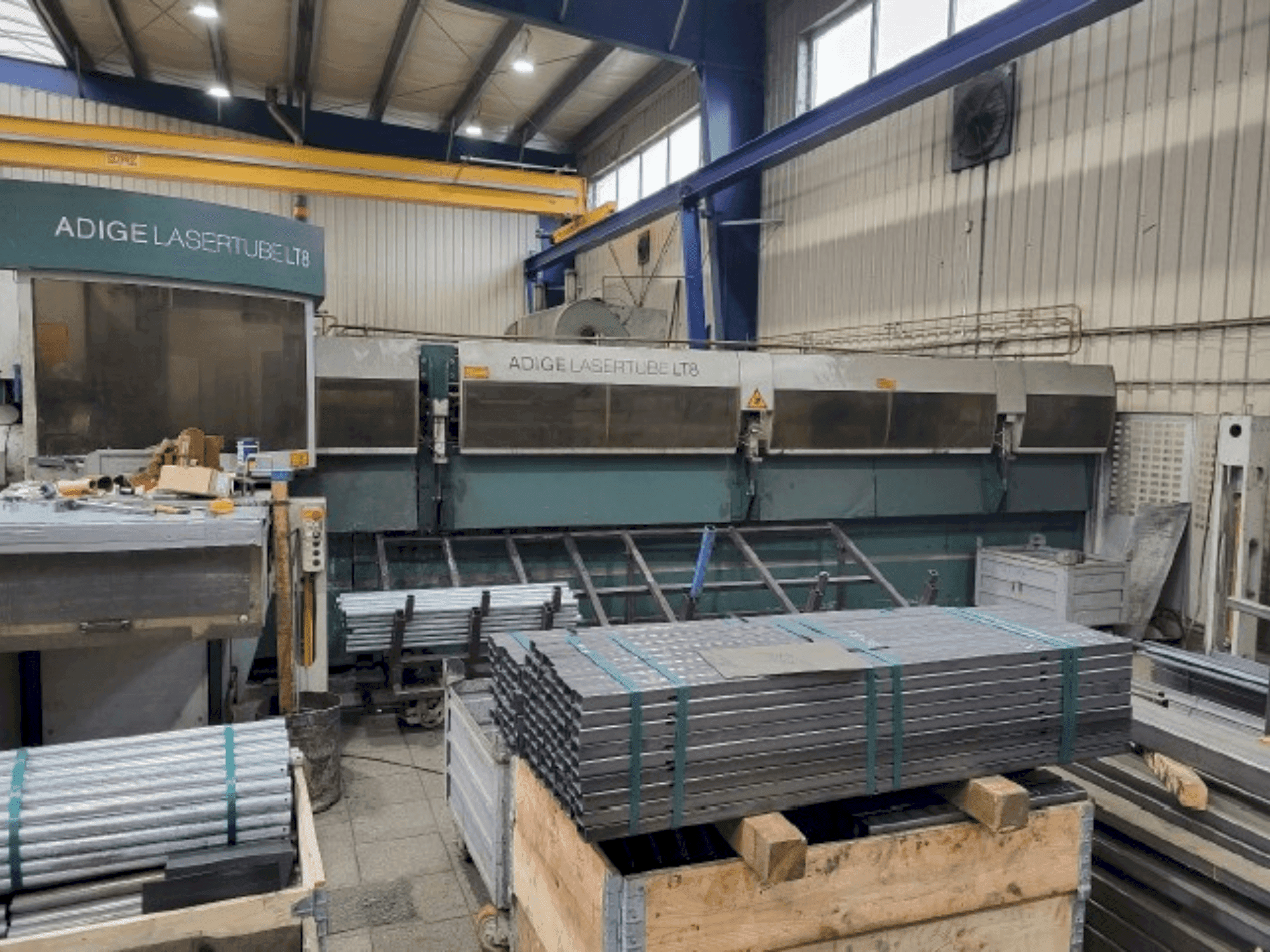 Vue de face de la machine BLM Adige LT 8