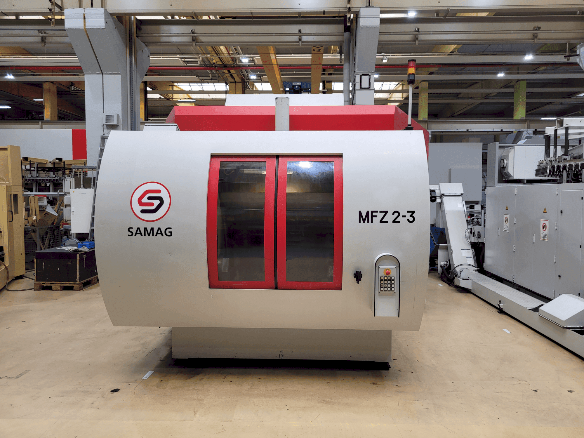 Vue de face de la machine SAMAG MFZ 2-3