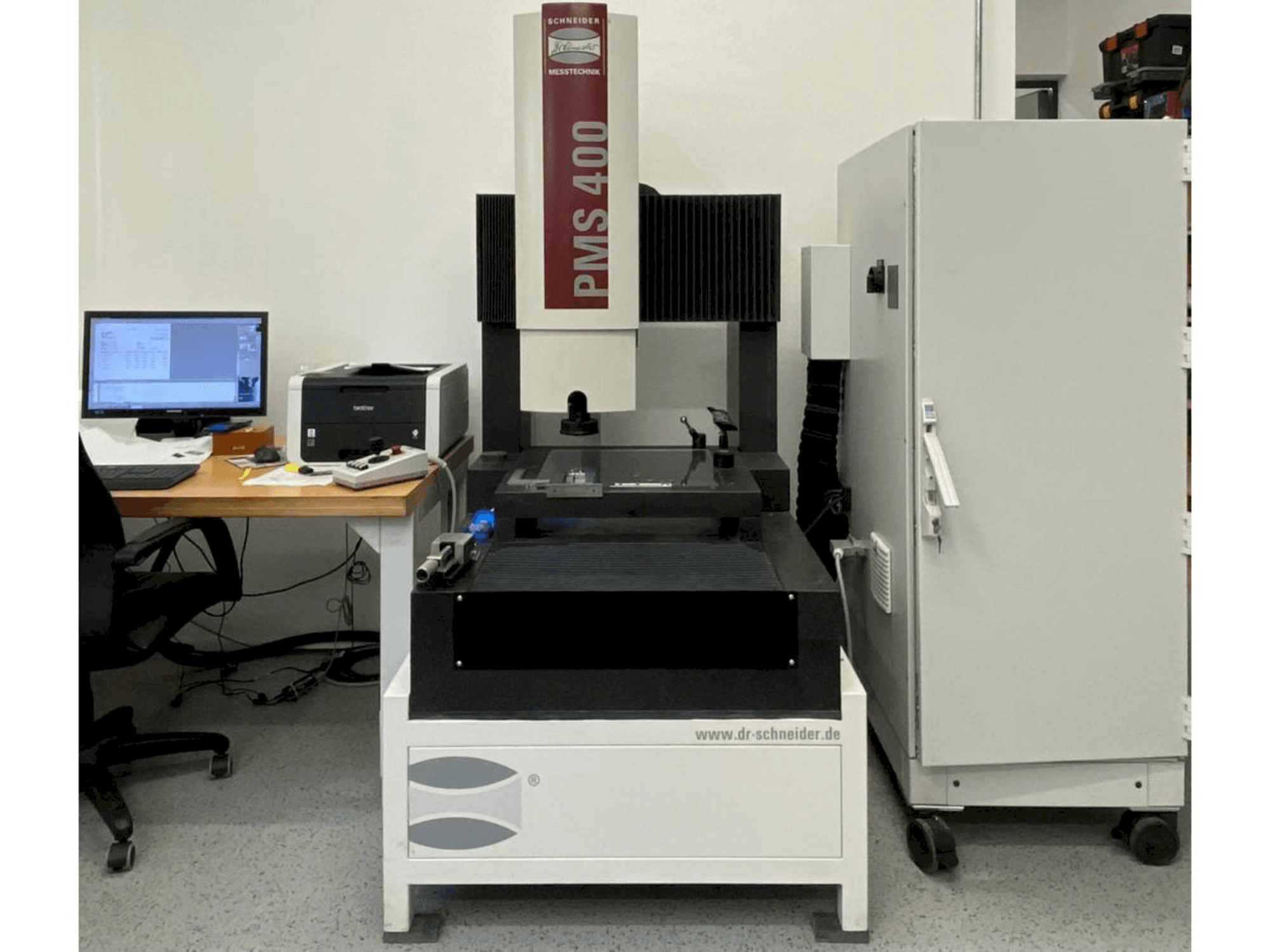 Vue de face de la machine HEINRICH SCHNEIDER PMS 400