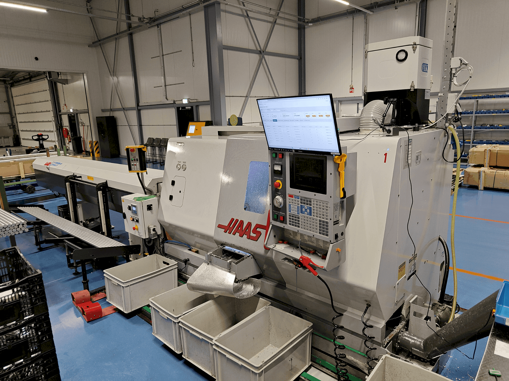 Vue de face de la machine HAAS TL-15HE