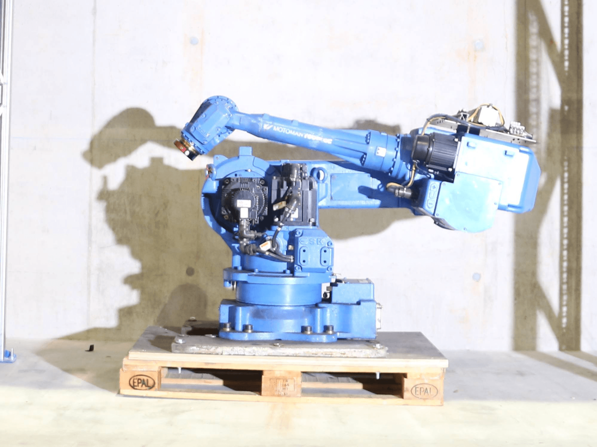 Left view of Yaskawa Motoman UP50 Machine