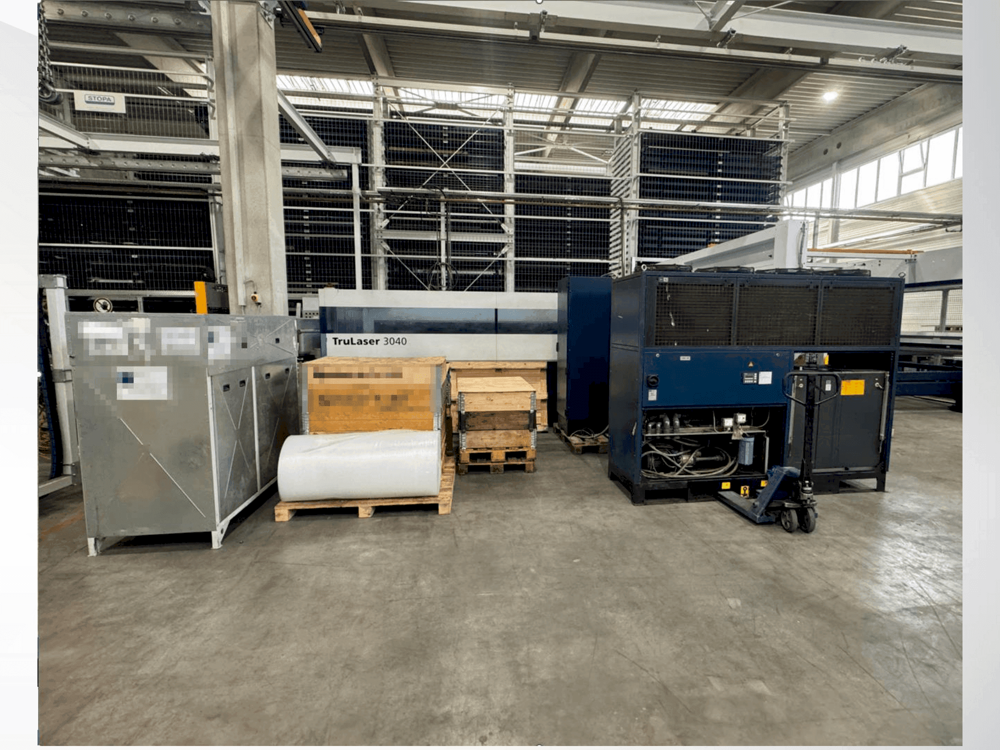 Vue de face de la machine TRUMPF TruLaser 3040