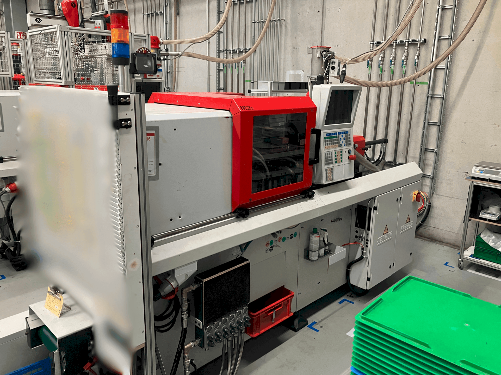 Vue de face de la machine Arburg Allrounder 270 S 250-60