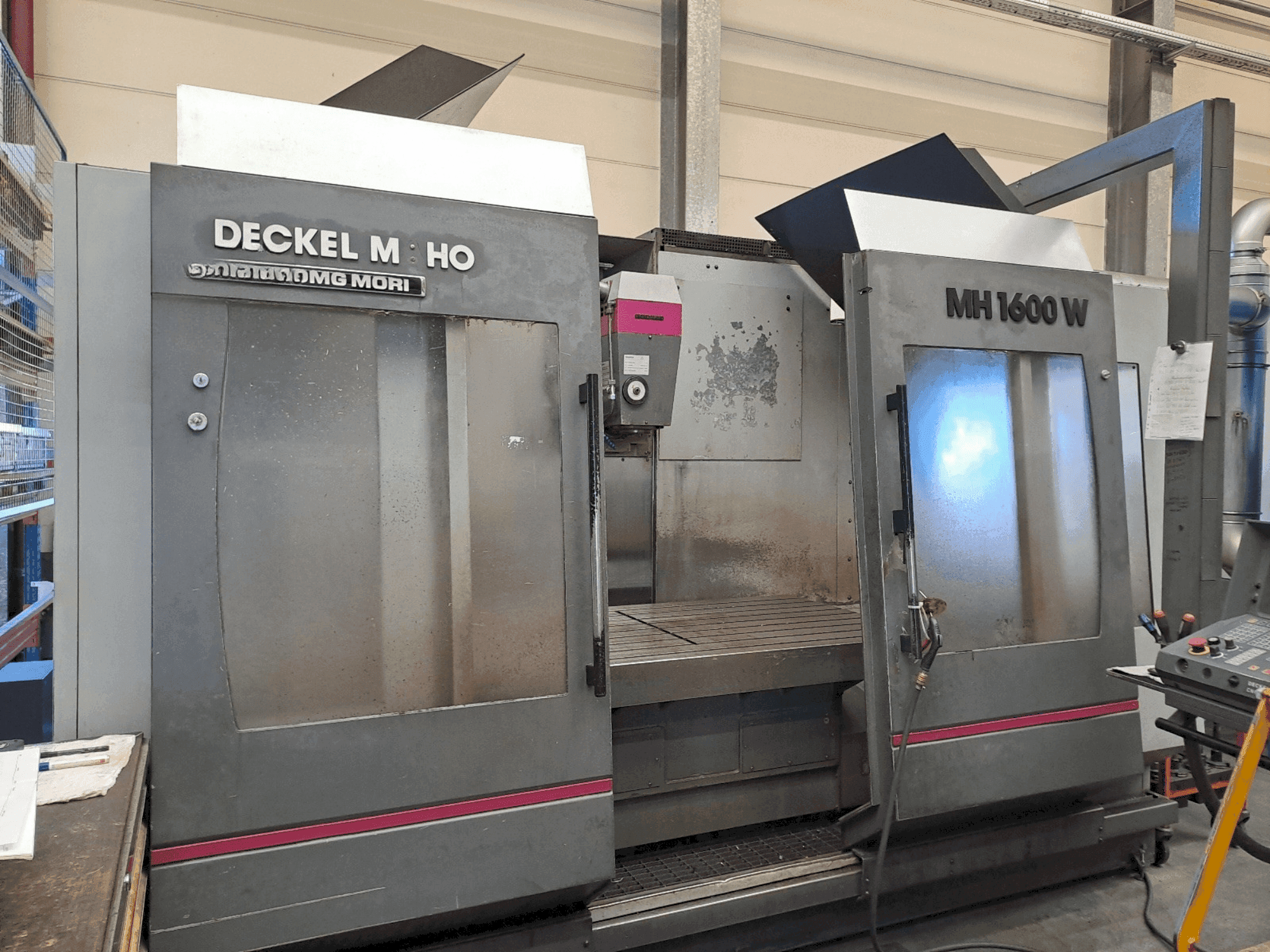 Vue de face de la machine DECKEL MAHO MH 1600 W