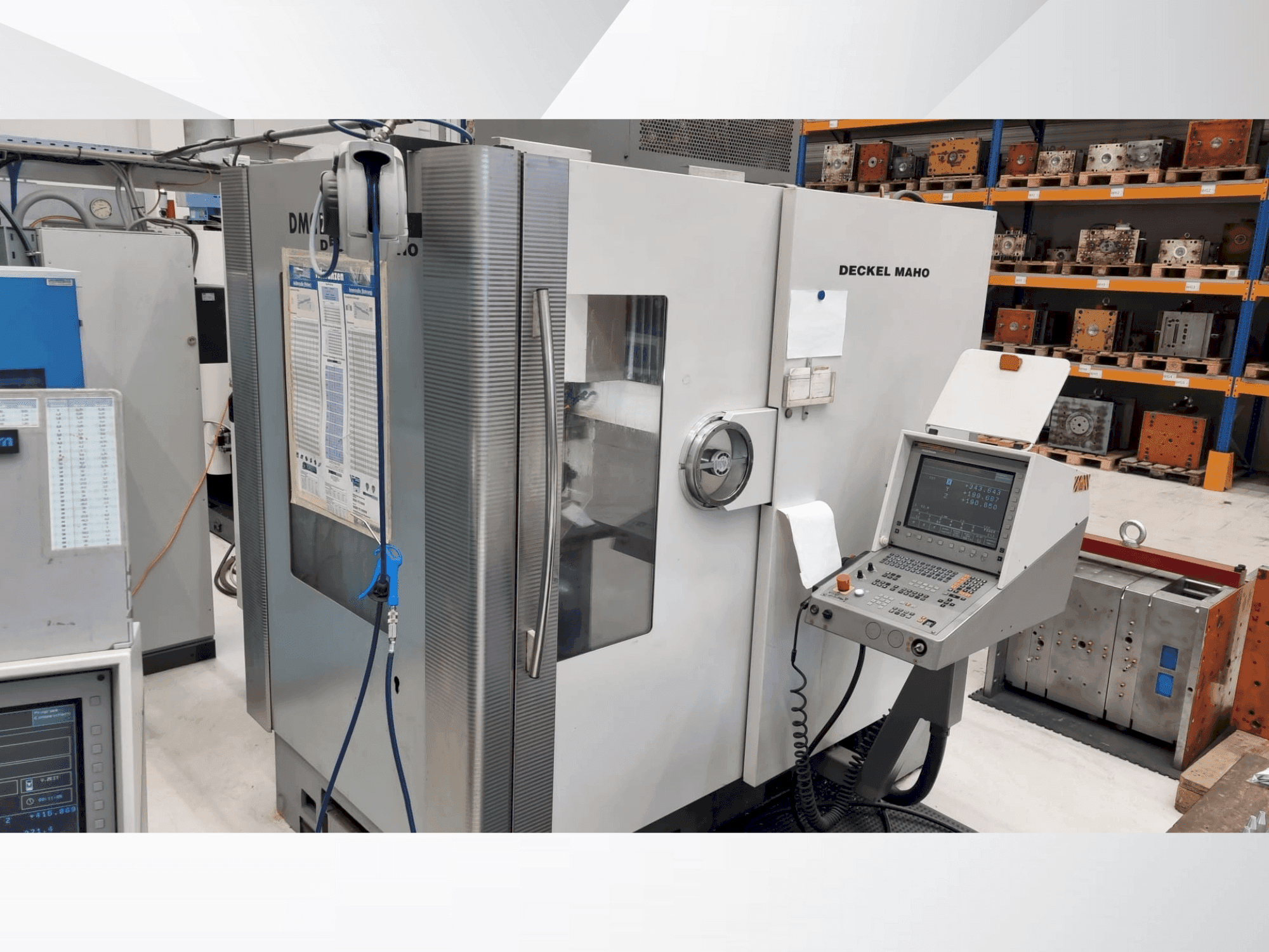 Vue de face de la machine DECKEL MAHO DMC 70 V