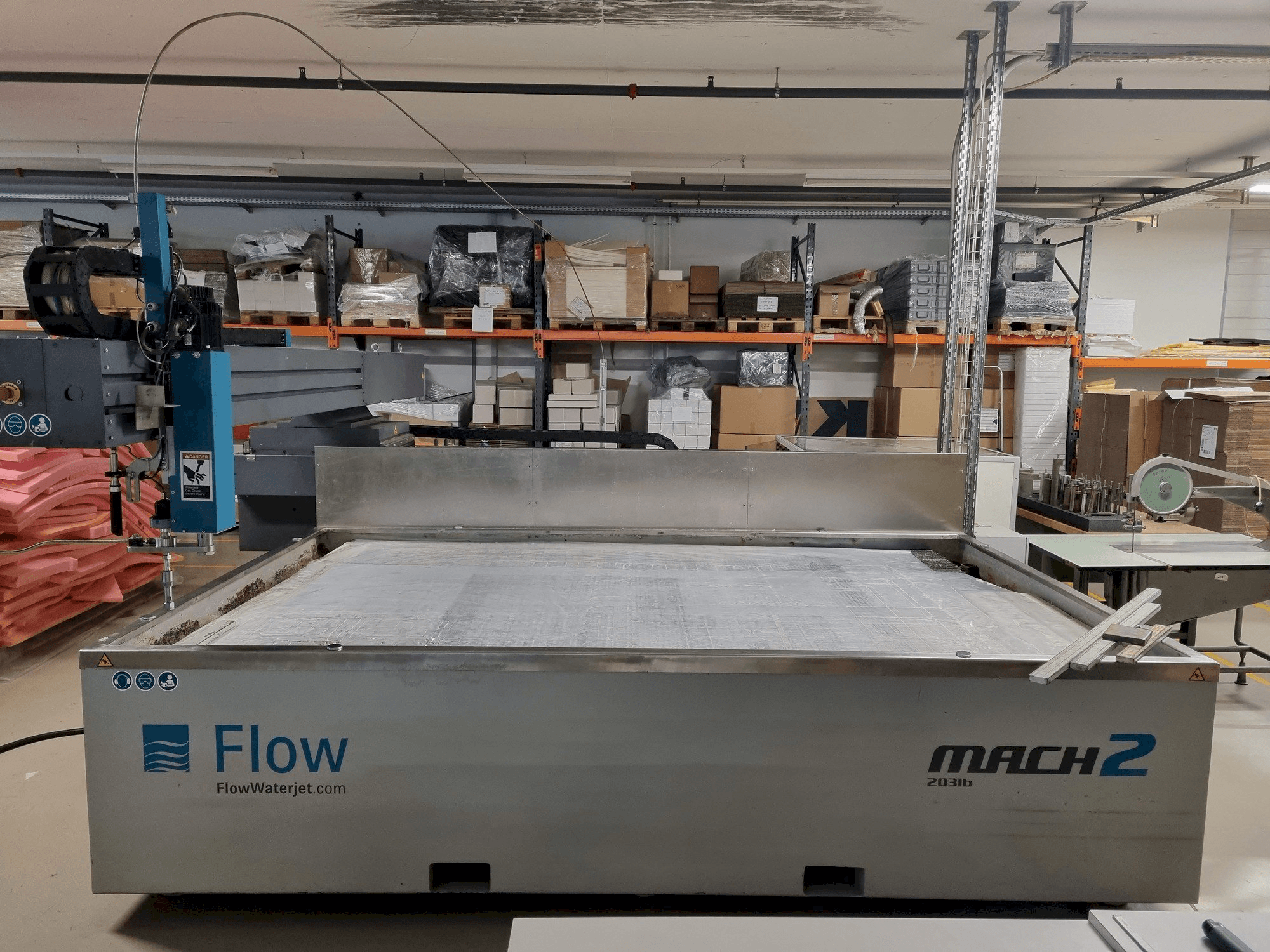 Vue de face de la machine Flow M2 3120 B