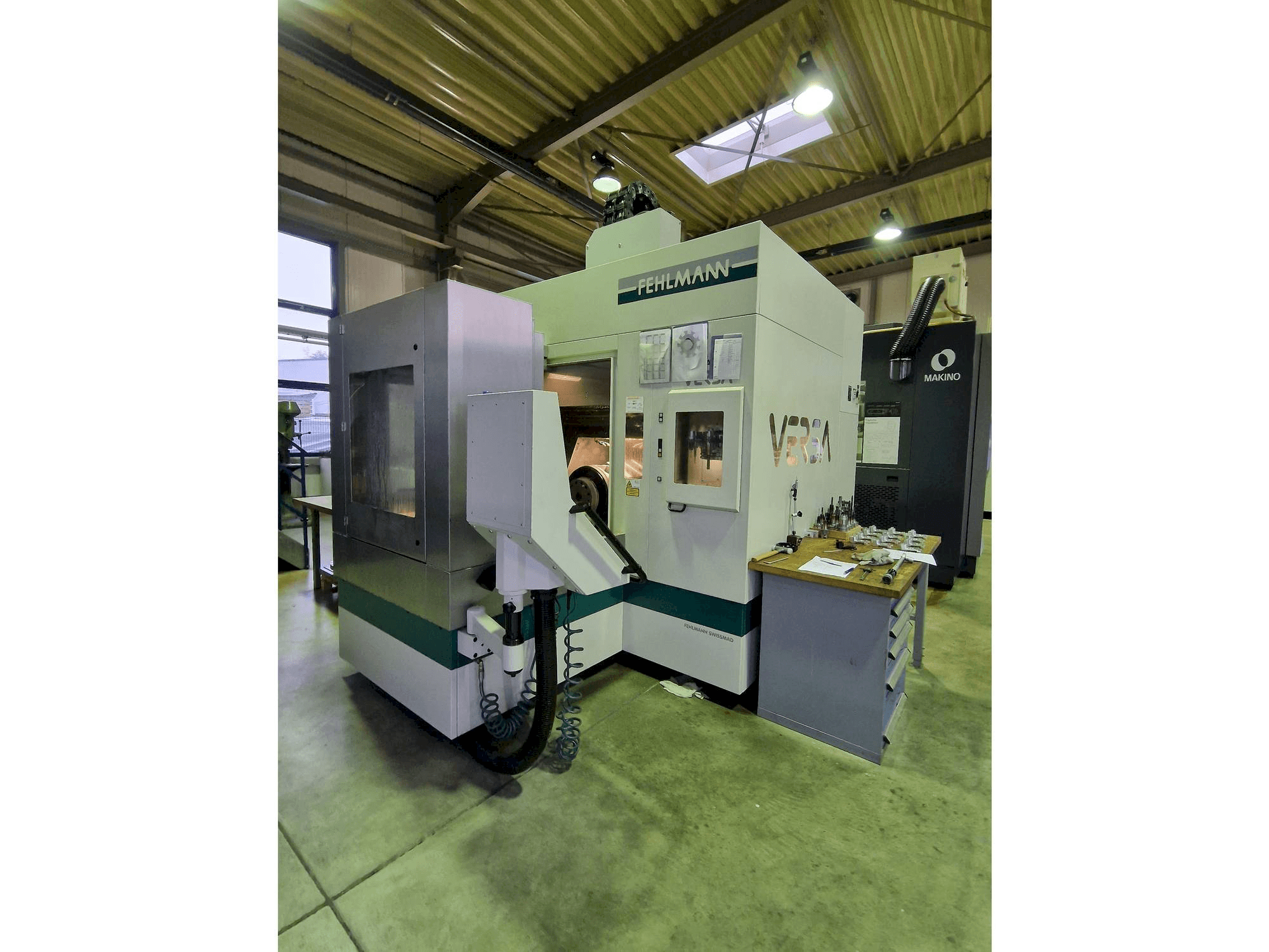 Vue de face de la machine FEHLMANN Versa P825