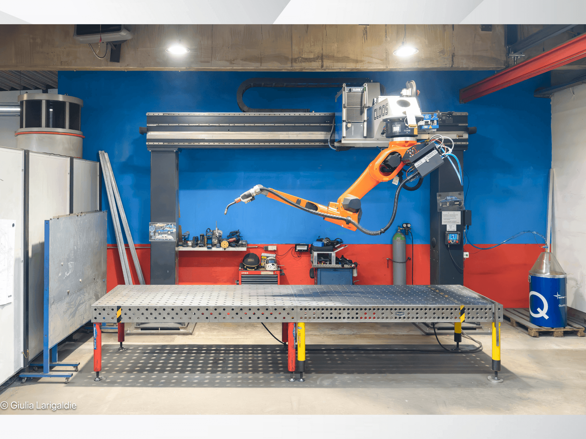 Vue de face de la machine CLOOS Instant pro IRPS