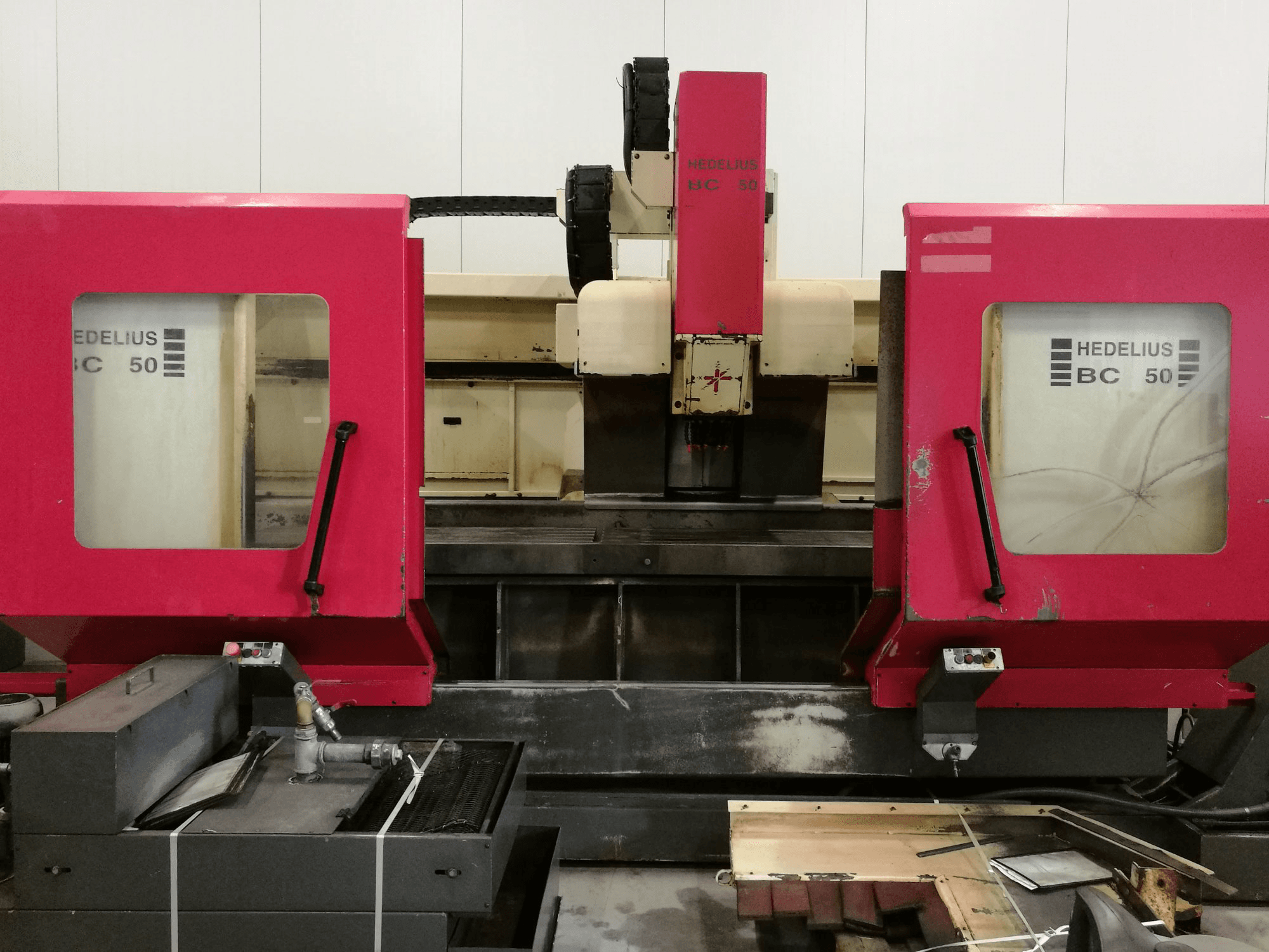 Front view of HEDELIUS BC 50 Machine