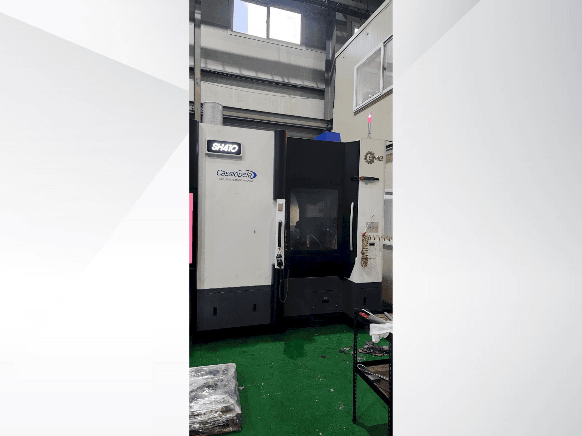 Vue de face de la machine SMG SH410