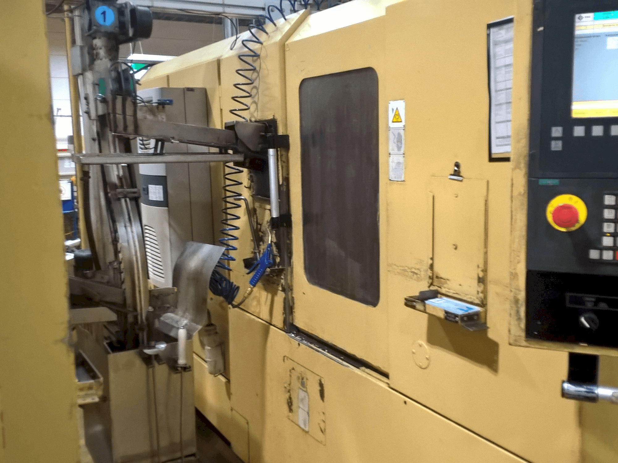 Vue latérale droite de la machine TAJMAC-ZPS SAL 100/4