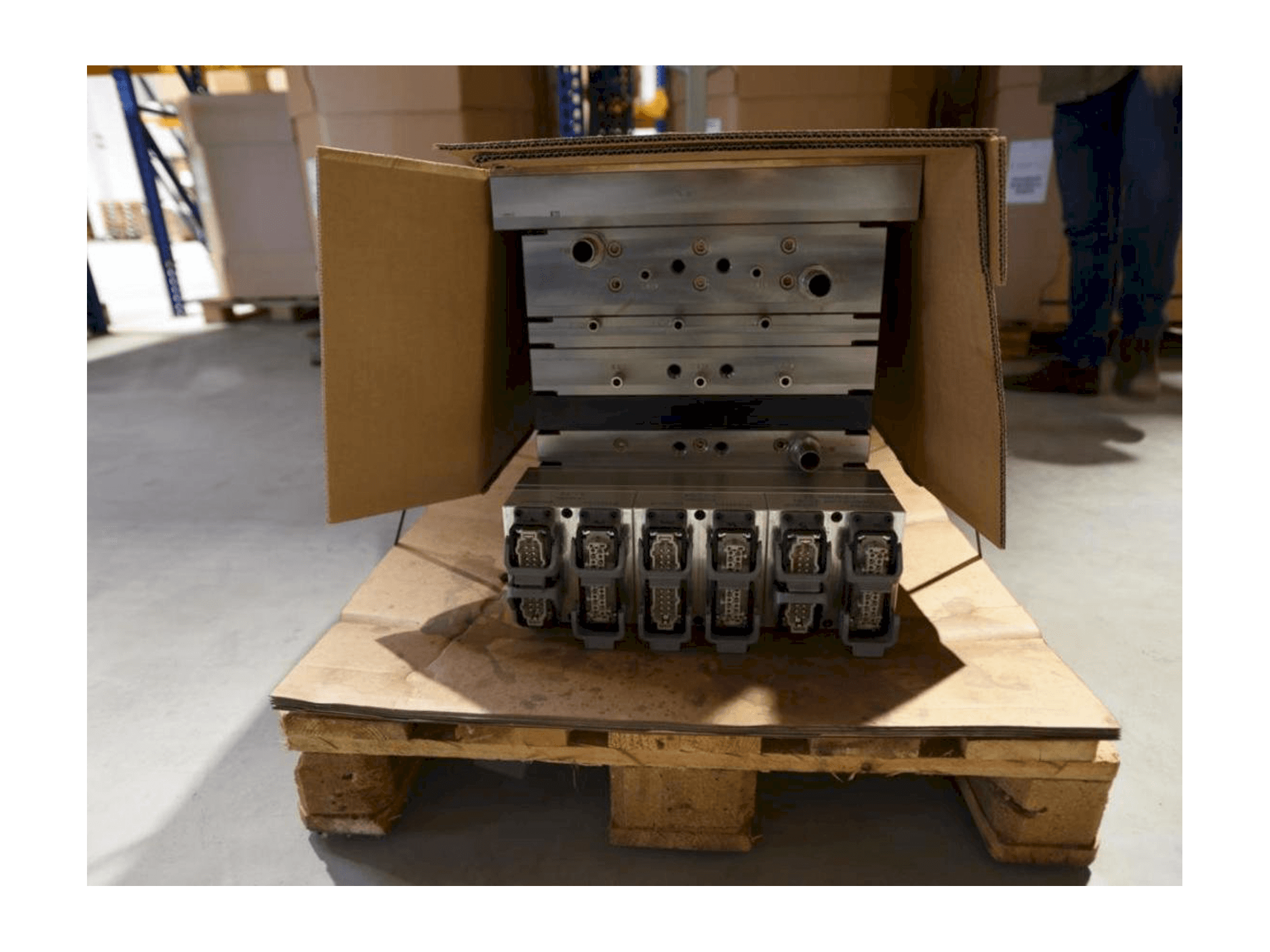 Vue de face de la machine HTW PCO 1810