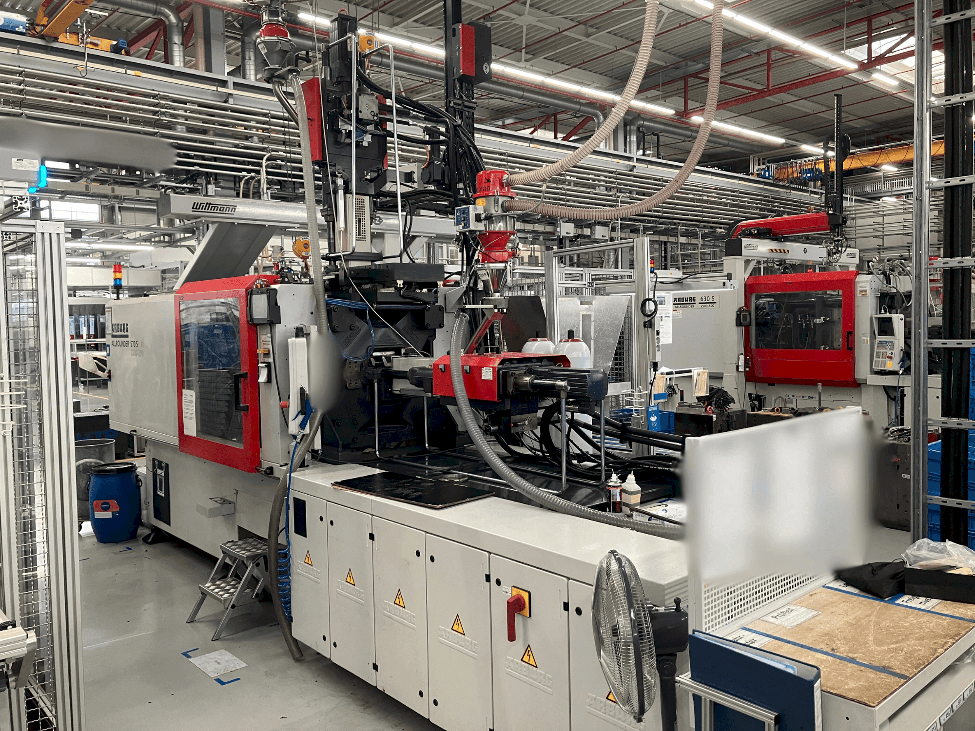 Vue de face de la machine Arburg Allrounder 570 S 2200-290 / 170