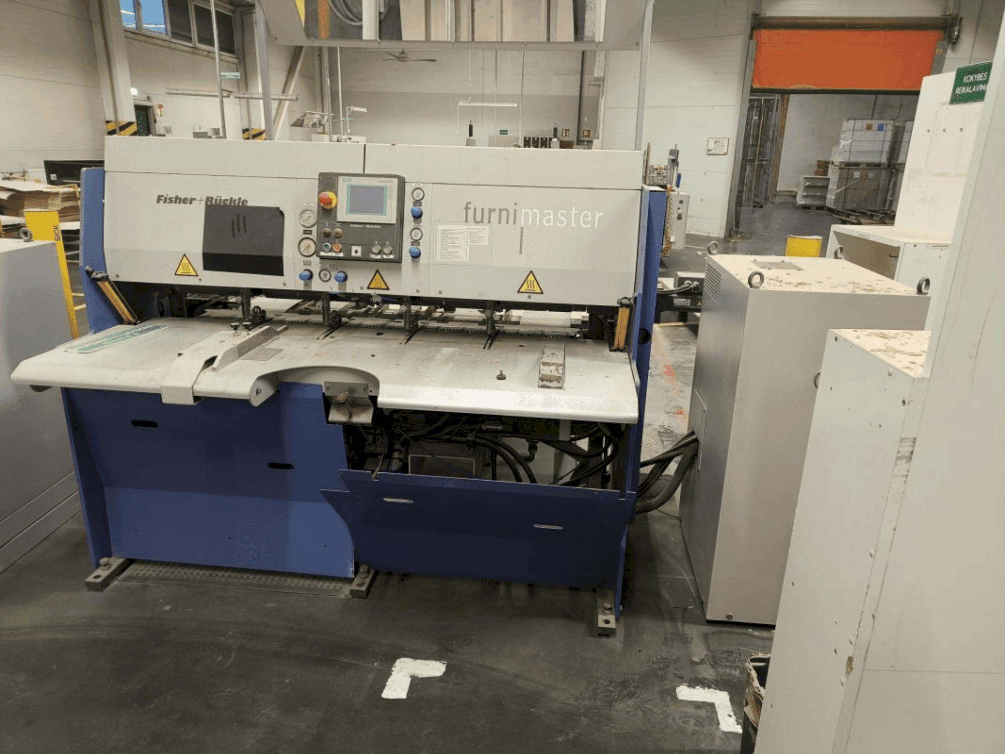 Vue de face de la machine FISCHER & RüCKLE FZR15 / DAR 22