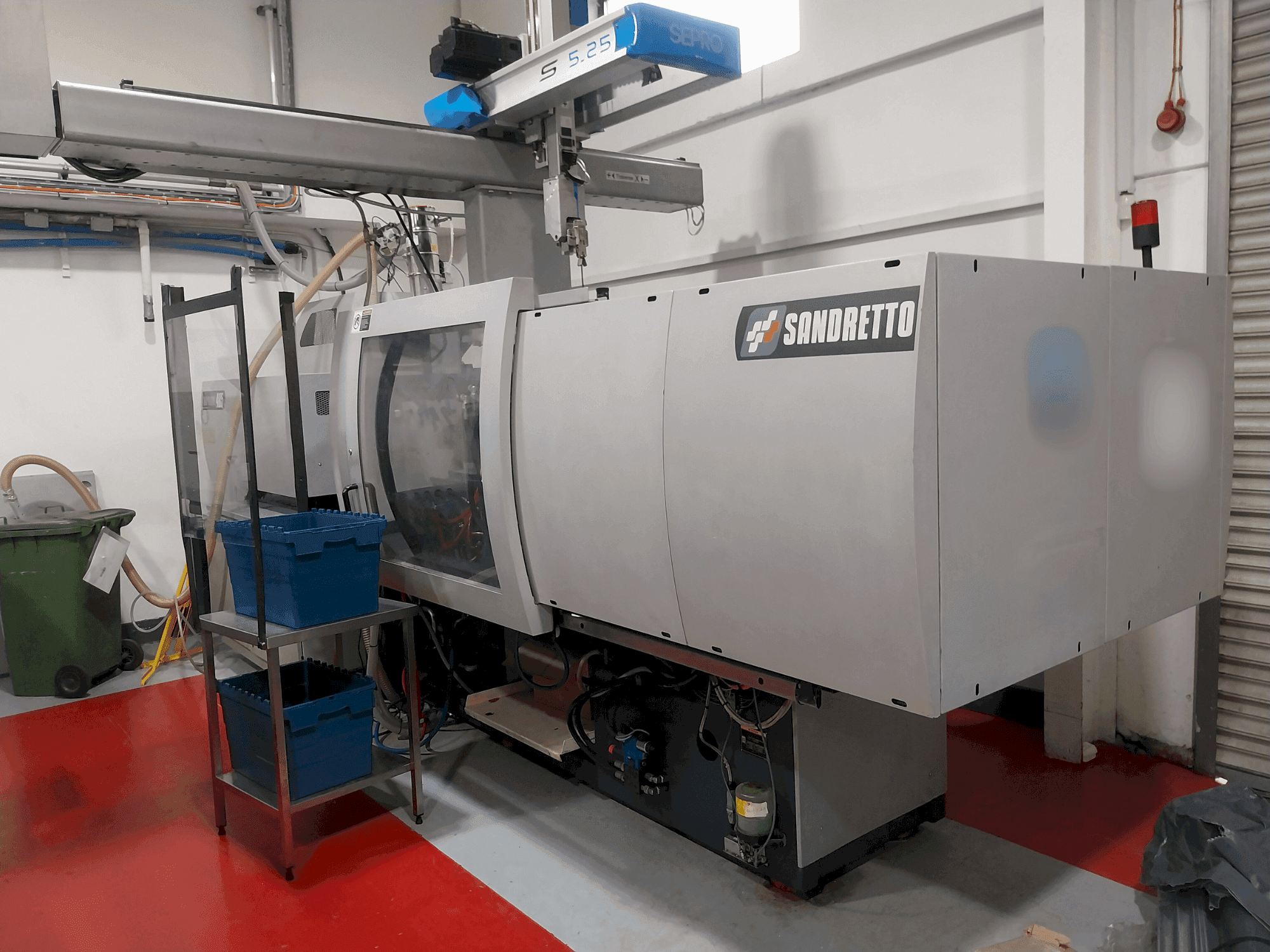 Vue de face de la machine SANDRETTO EL 150/485